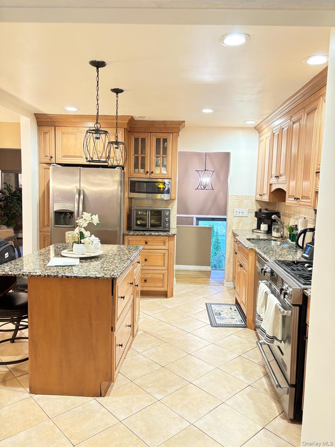 #10 photo, 1454 Illinois Avenue, Bay Shore , NY 11706