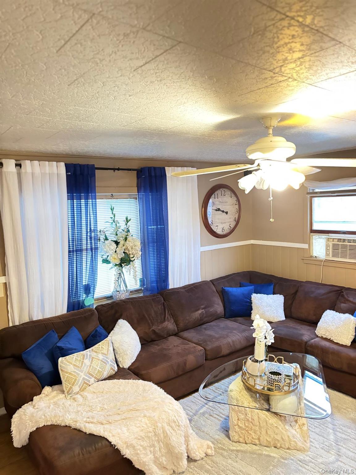 #12 photo, 1454 Illinois Avenue, Bay Shore , NY 11706