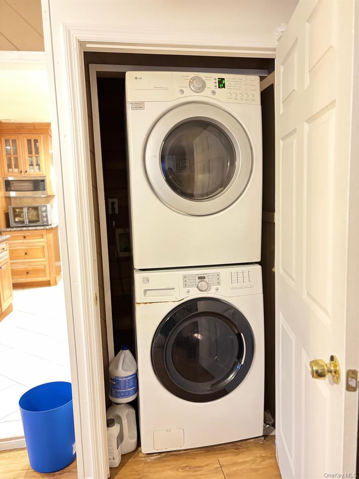 #15 photo, 1454 Illinois Avenue, Bay Shore , NY 11706