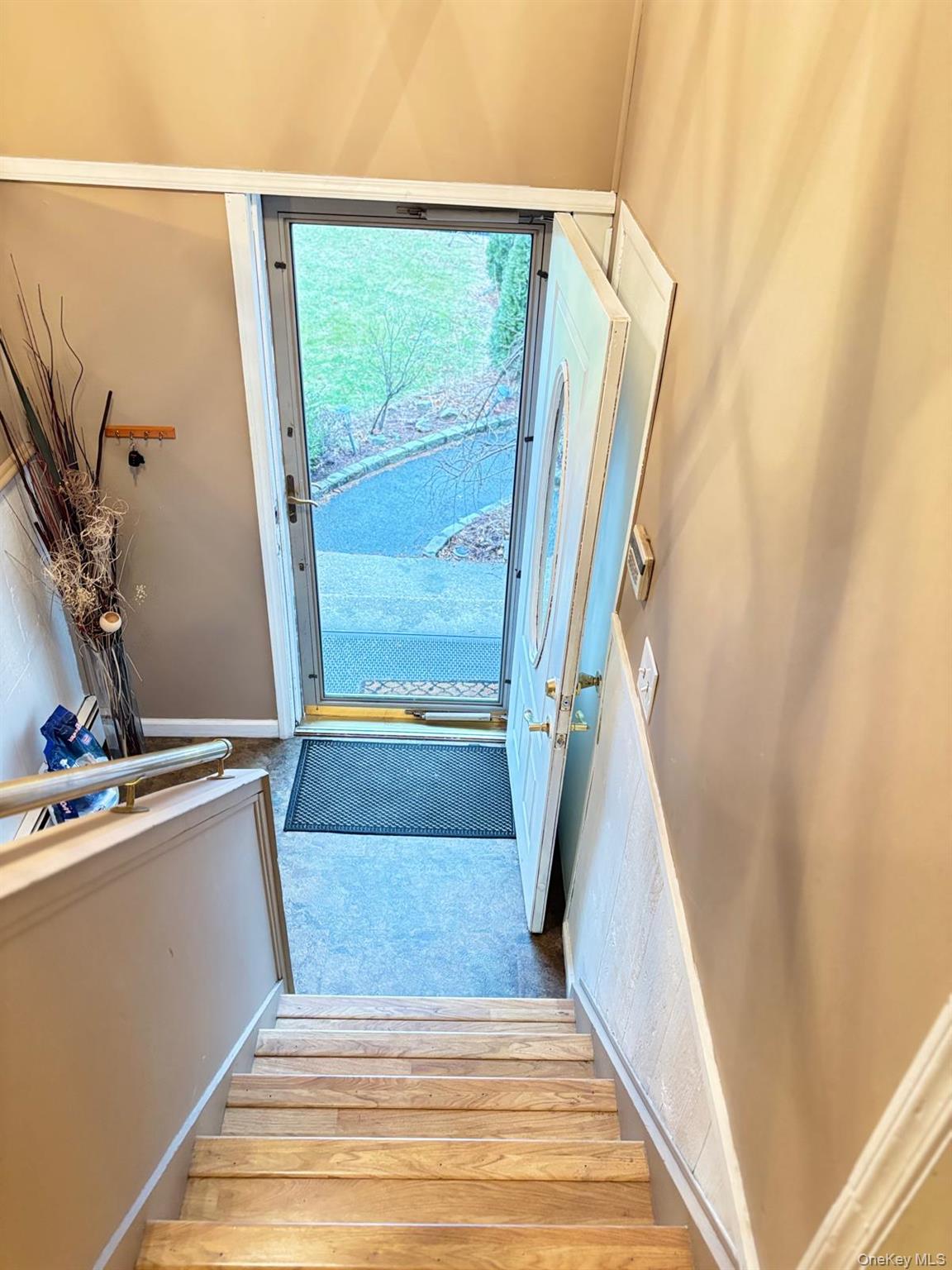 #16 photo, 1454 Illinois Avenue, Bay Shore , NY 11706