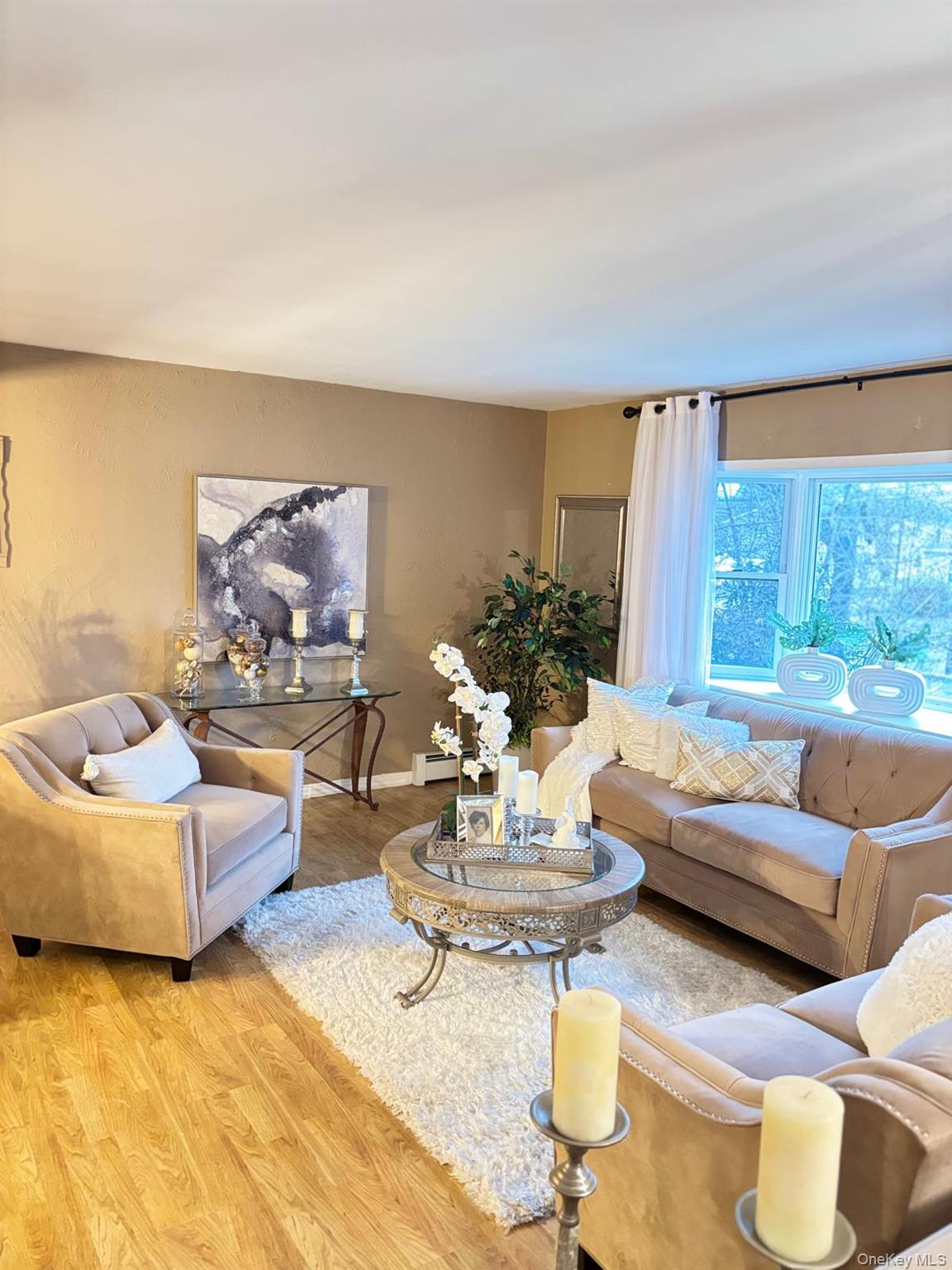 #4 photo, 1454 Illinois Avenue, Bay Shore , NY 11706