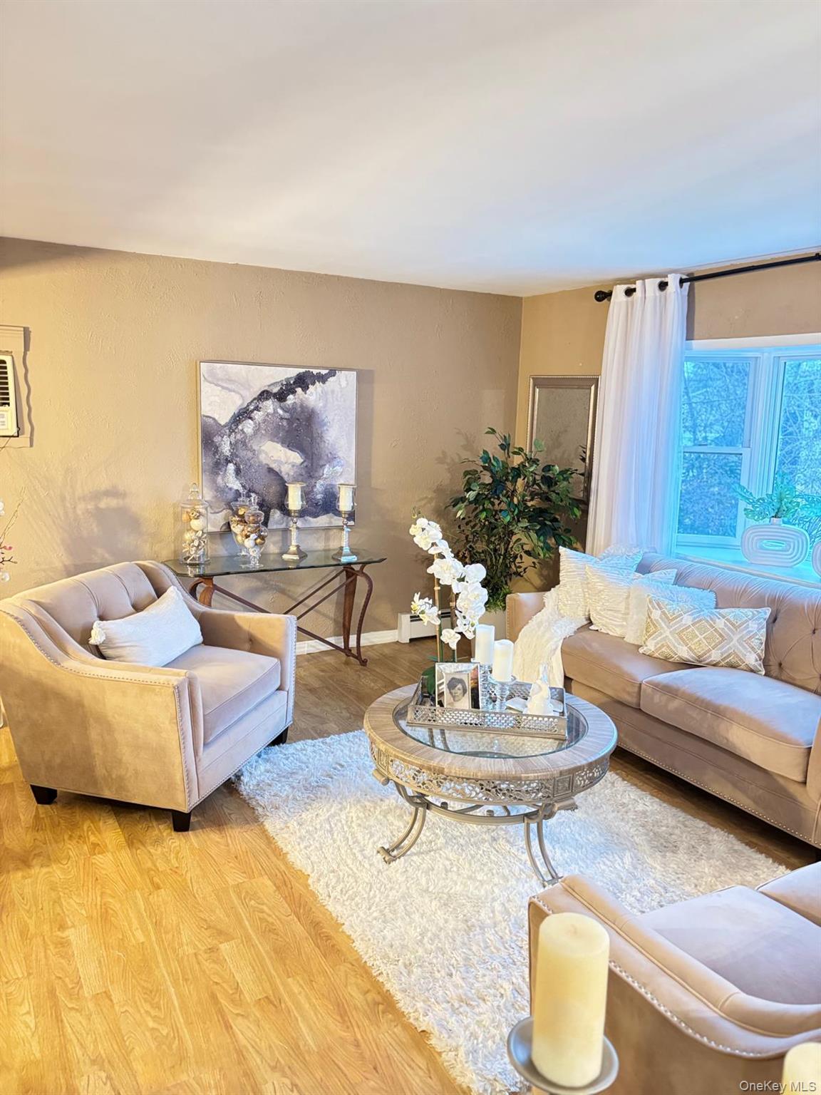 #5 photo, 1454 Illinois Avenue, Bay Shore , NY 11706