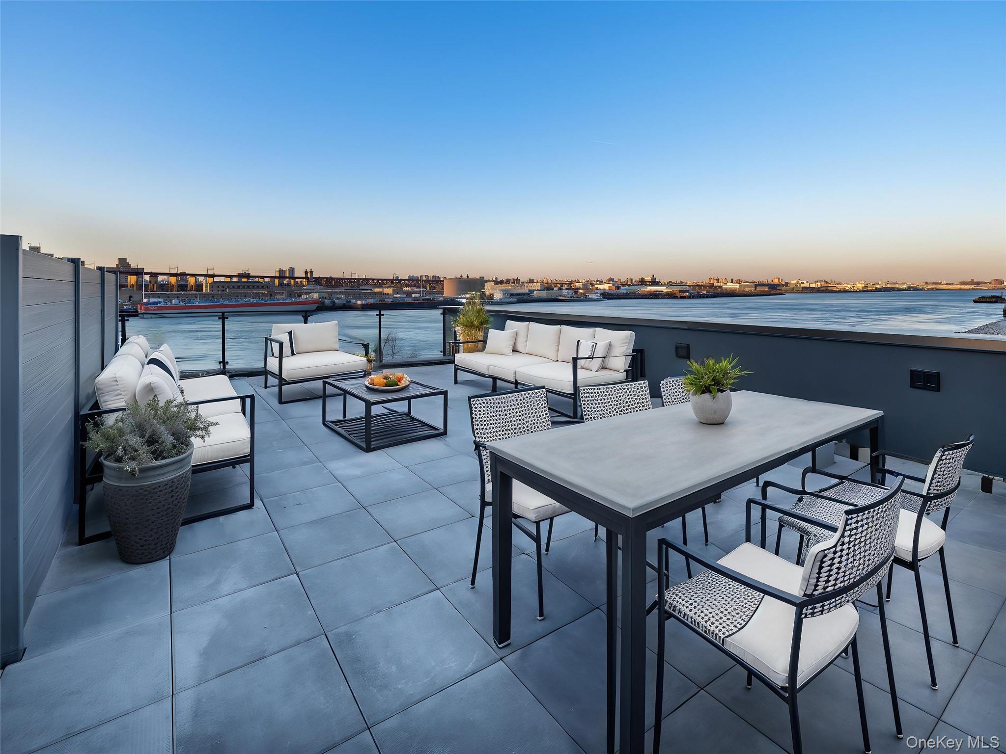 #13 photo, 2131 Shore Boulevard, 皇后区 Astoria , NY 11105