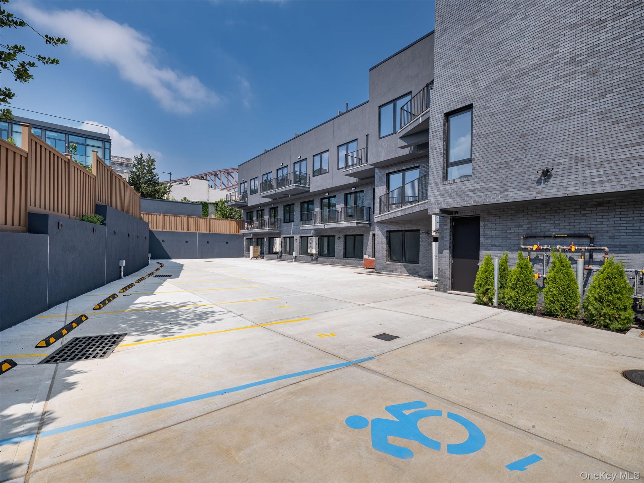 #5 photo, 2131 Shore Boulevard, 皇后区 Astoria , NY 11105