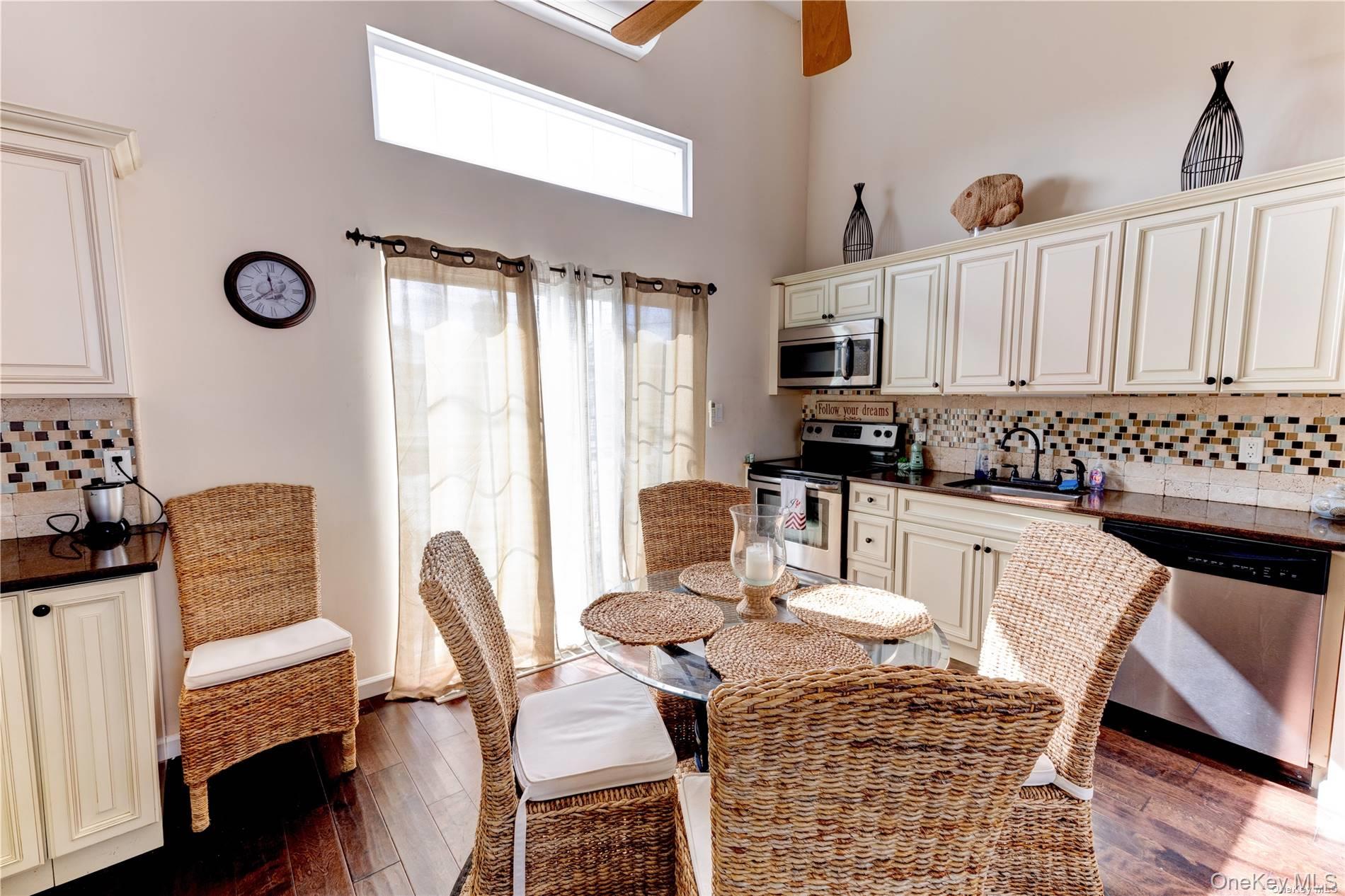 #12 photo, 67 Vermont Street, Long Beach , NY 11561