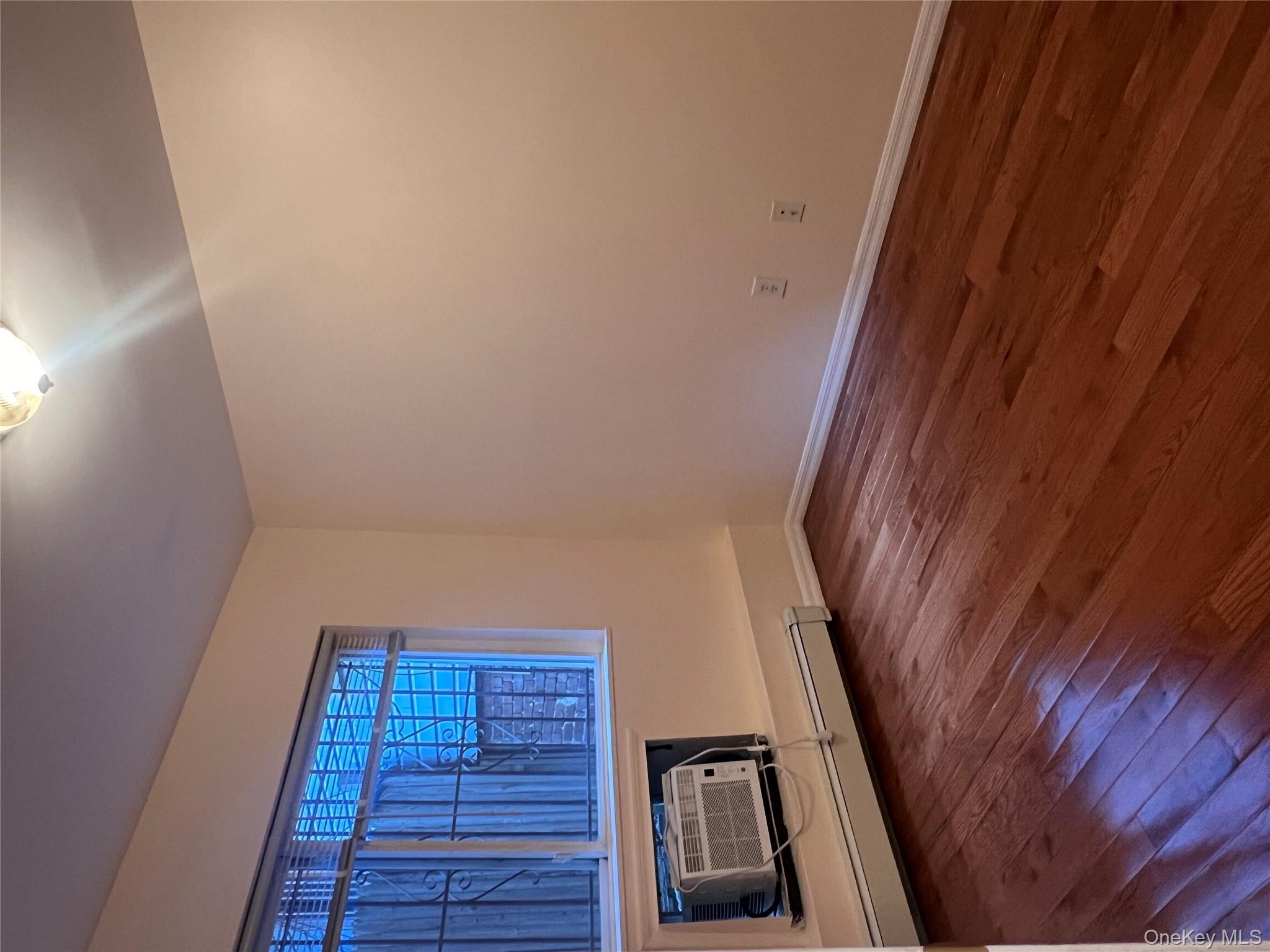 #7 photo, 1031 Halsey Street, הברונקס Brooklyn , NY 11207