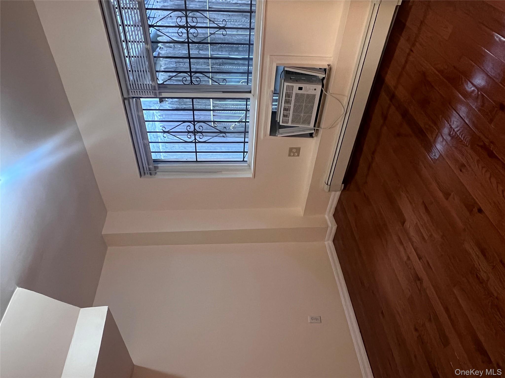 #8 photo, 1031 Halsey Street, הברונקס Brooklyn , NY 11207