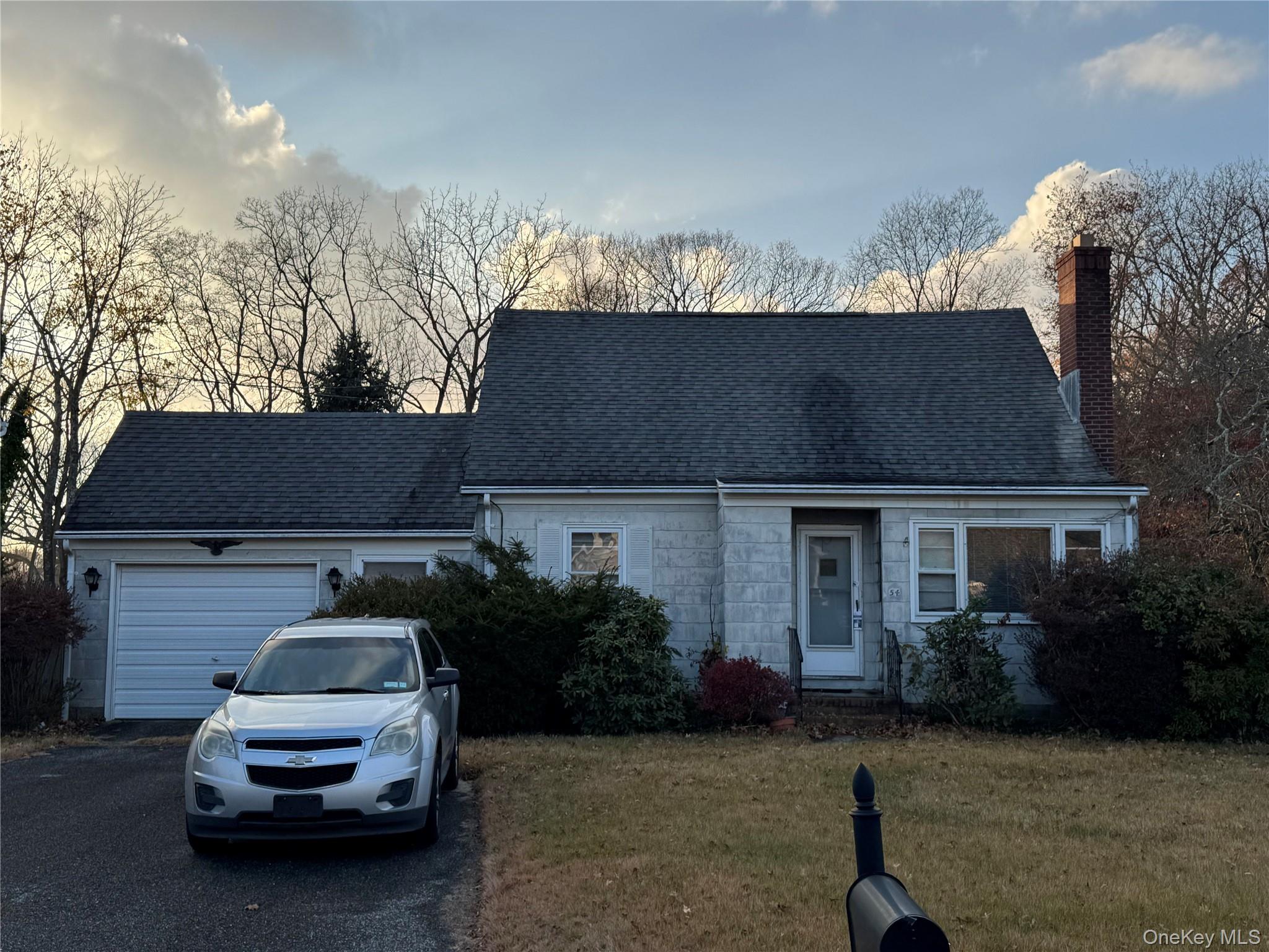 #1 photo, 54 N Ocean Avenue, Саффолк ‖ Center Moriches , NY 11934