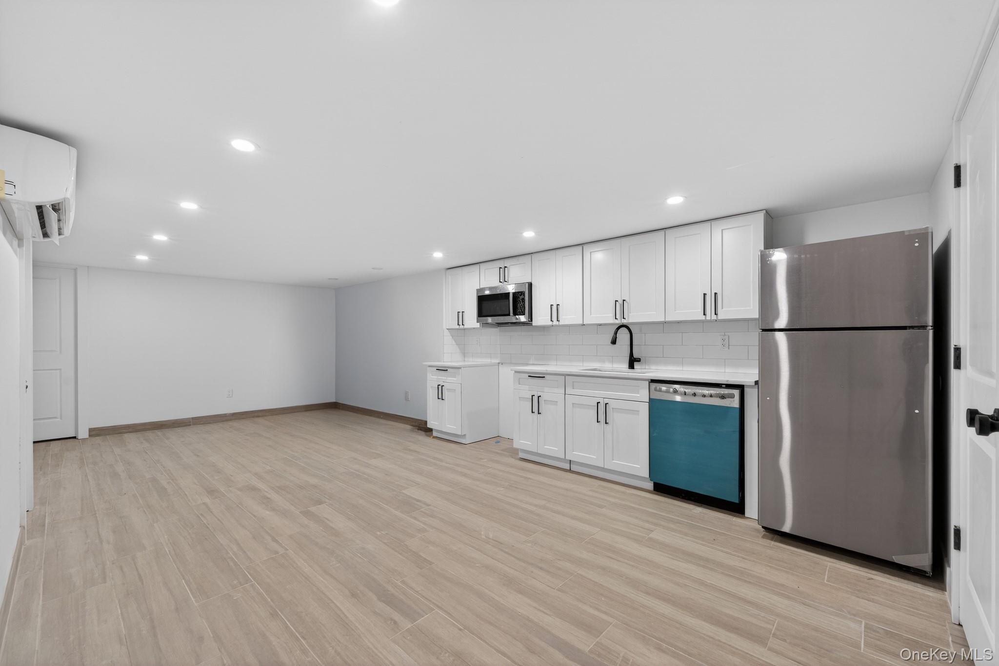 #11 photo, 239 New Jersey Avenue, Brooklyn , NY 11207