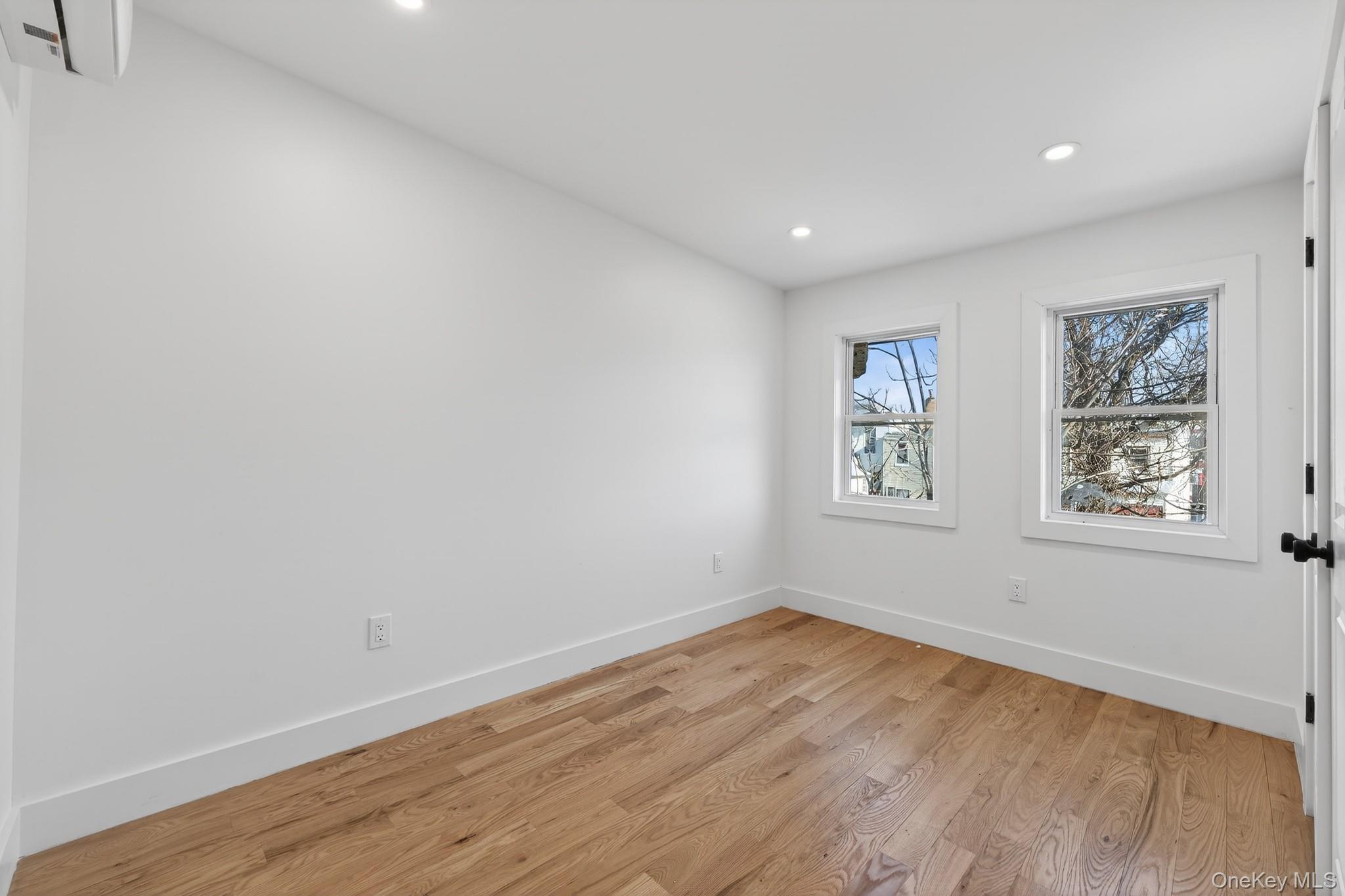 #5 photo, 239 New Jersey Avenue, Brooklyn , NY 11207