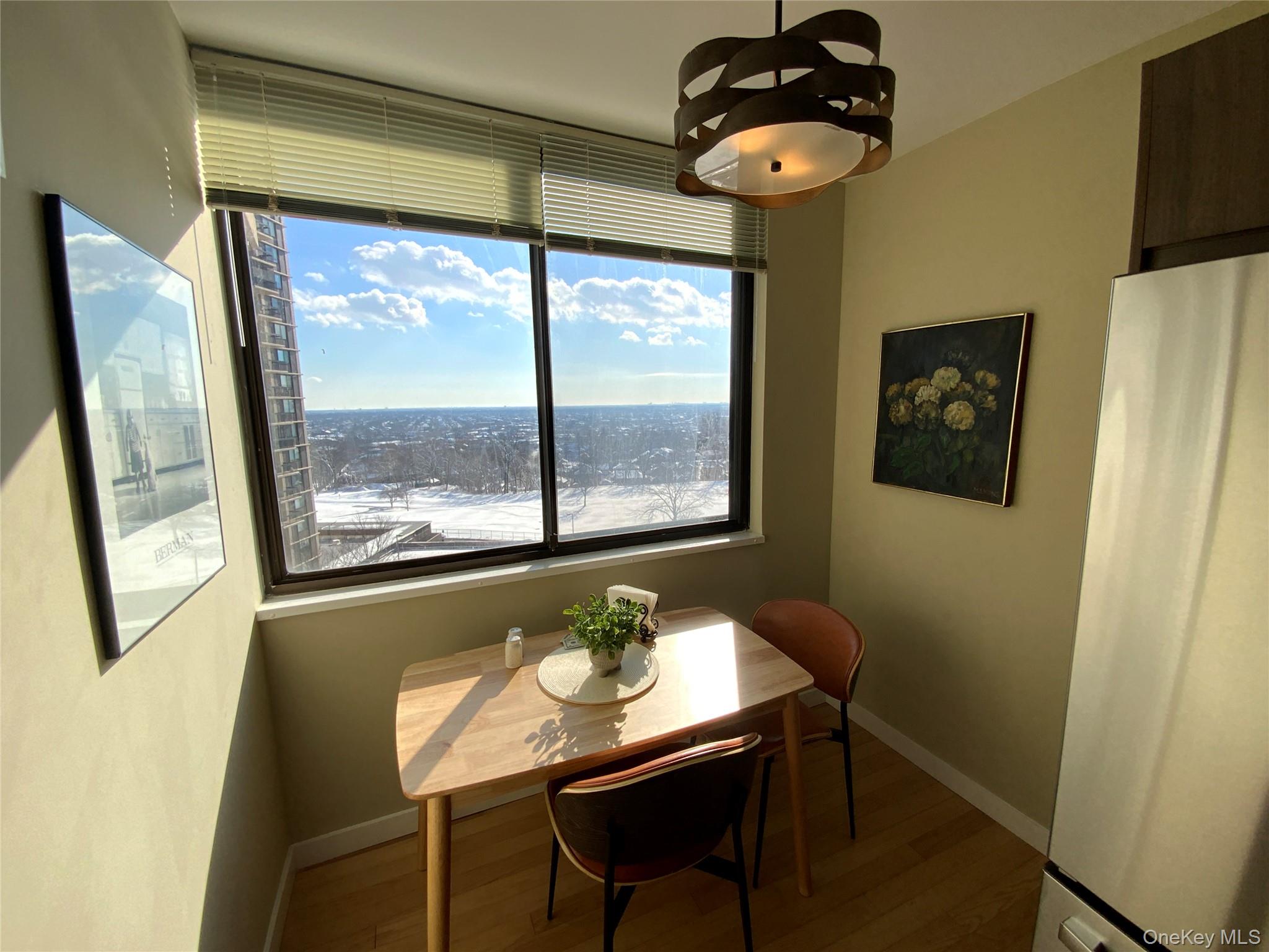 #18 photo, 26910 Grand Central Parkway, कुईंस Floral Park , NY 11005