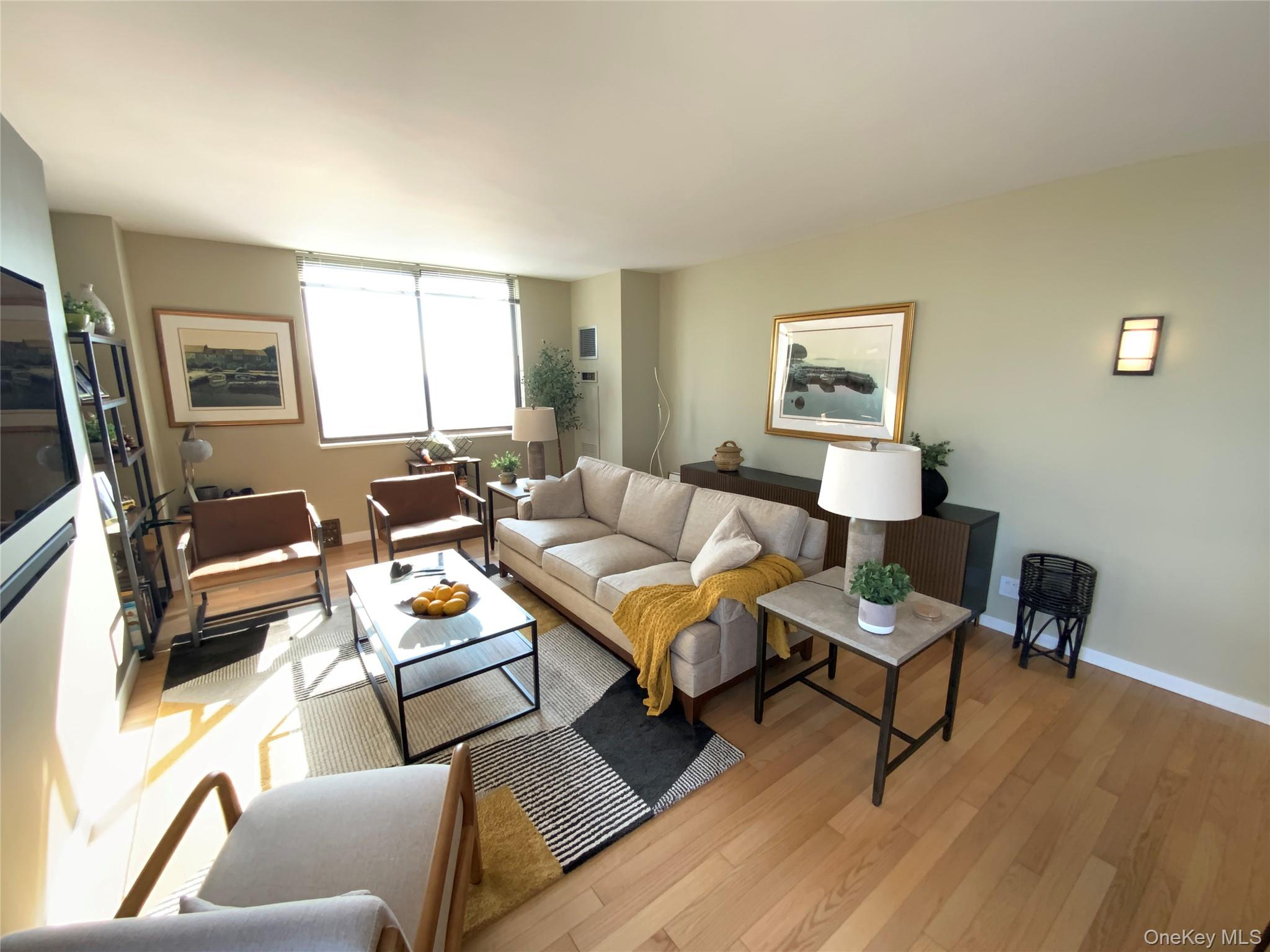 #3 photo, 26910 Grand Central Parkway, कुईंस Floral Park , NY 11005