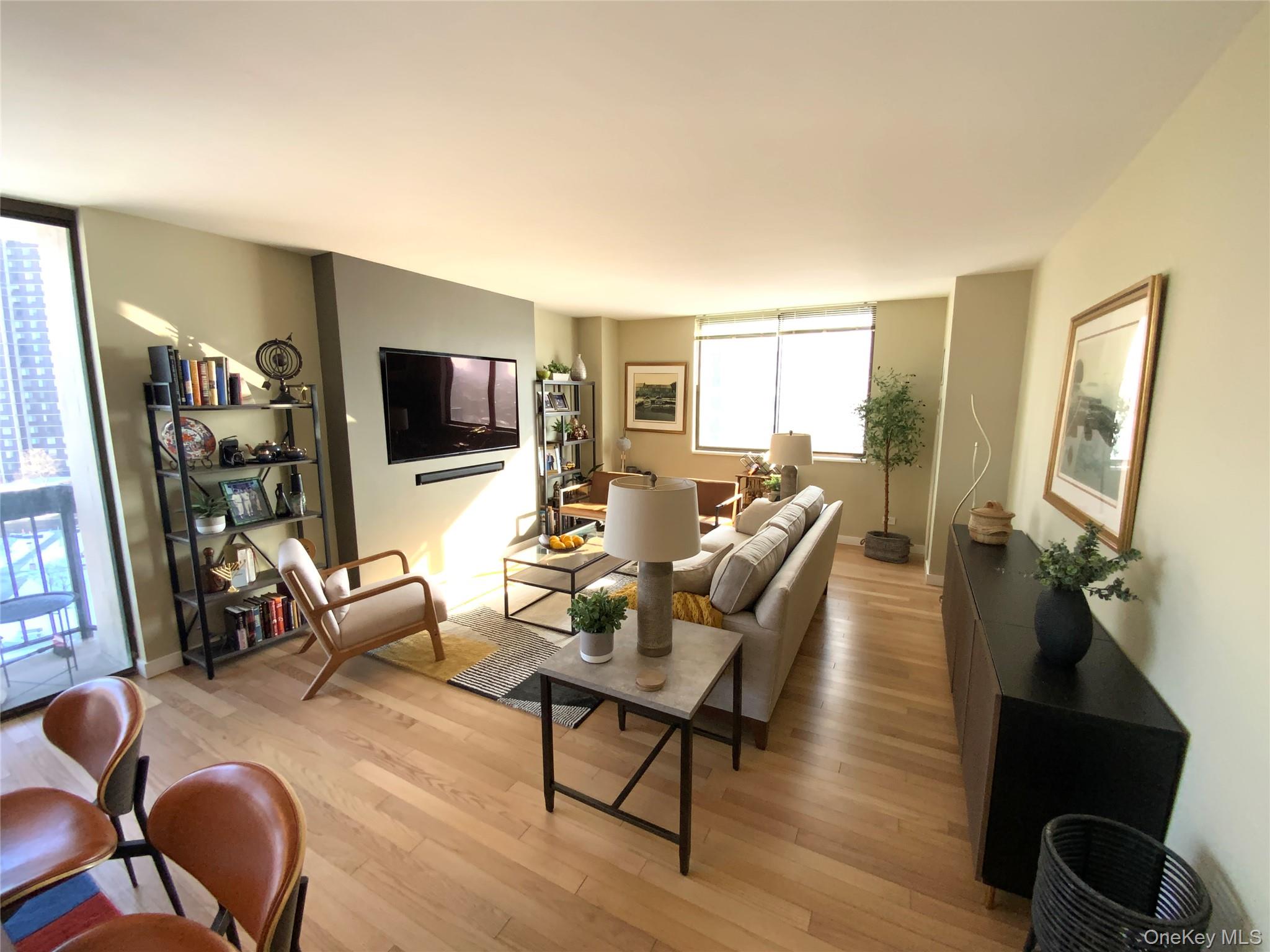 #6 photo, 26910 Grand Central Parkway, कुईंस Floral Park , NY 11005