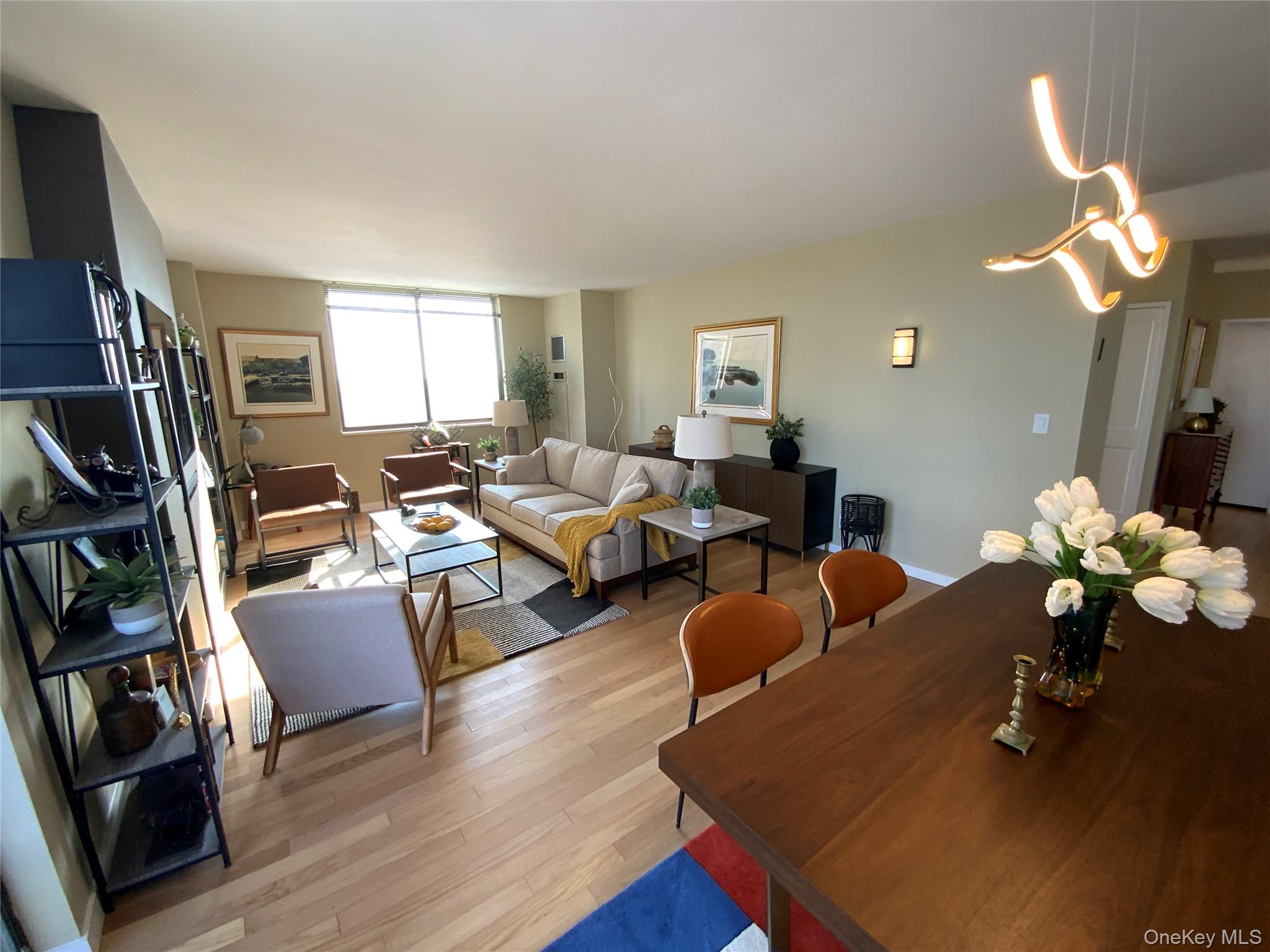 #7 photo, 26910 Grand Central Parkway, कुईंस Floral Park , NY 11005