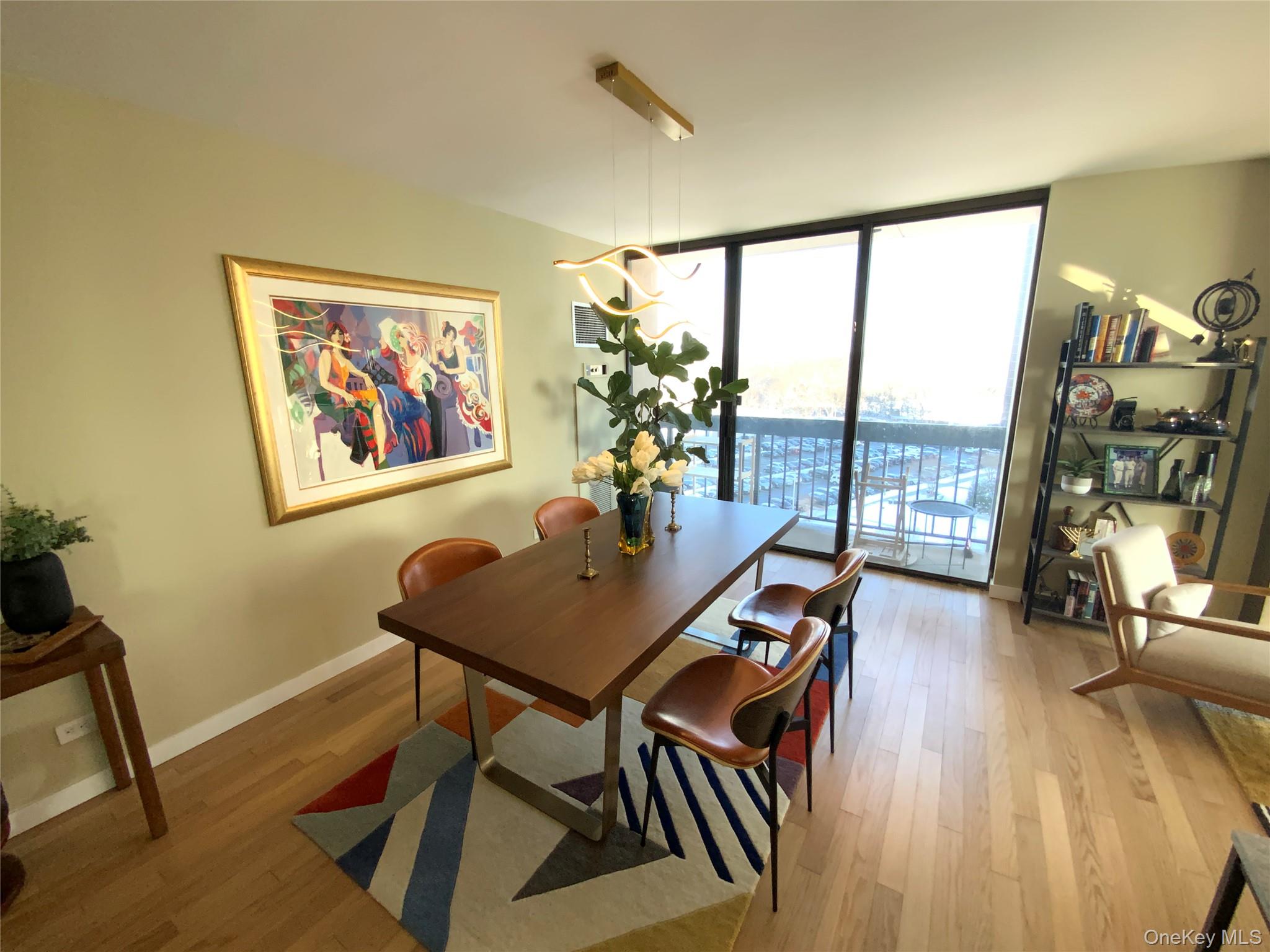 #9 photo, 26910 Grand Central Parkway, कुईंस Floral Park , NY 11005