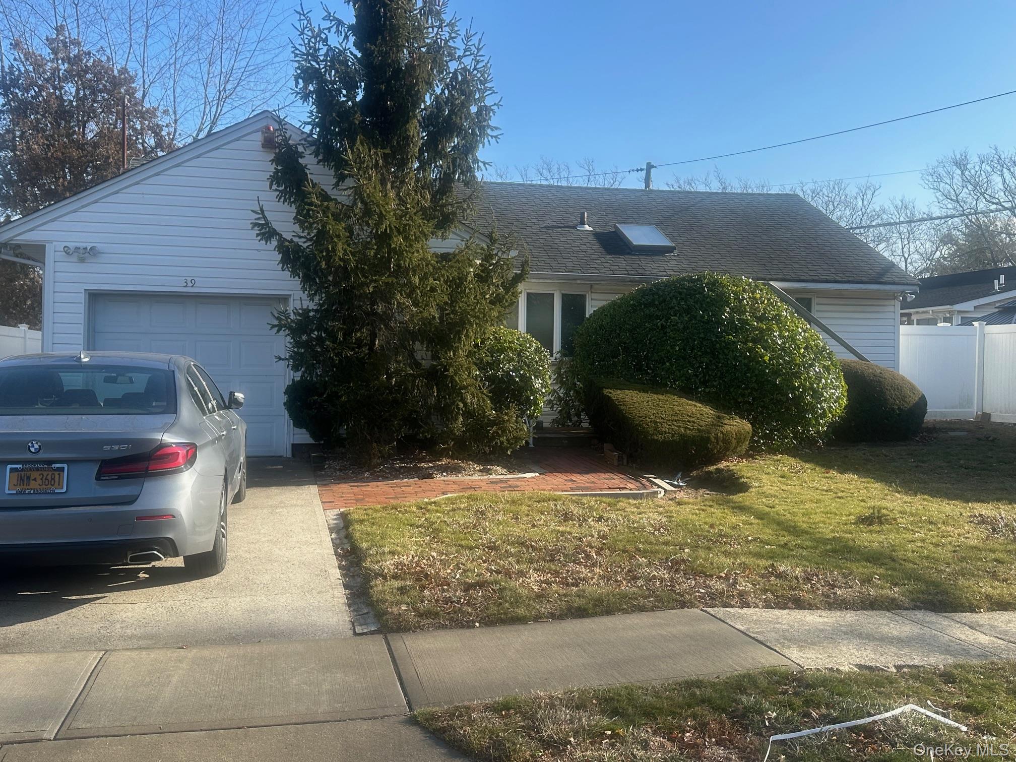 #1 photo, 39 Laurel Hill Drive, Valley Stream , NY 11581