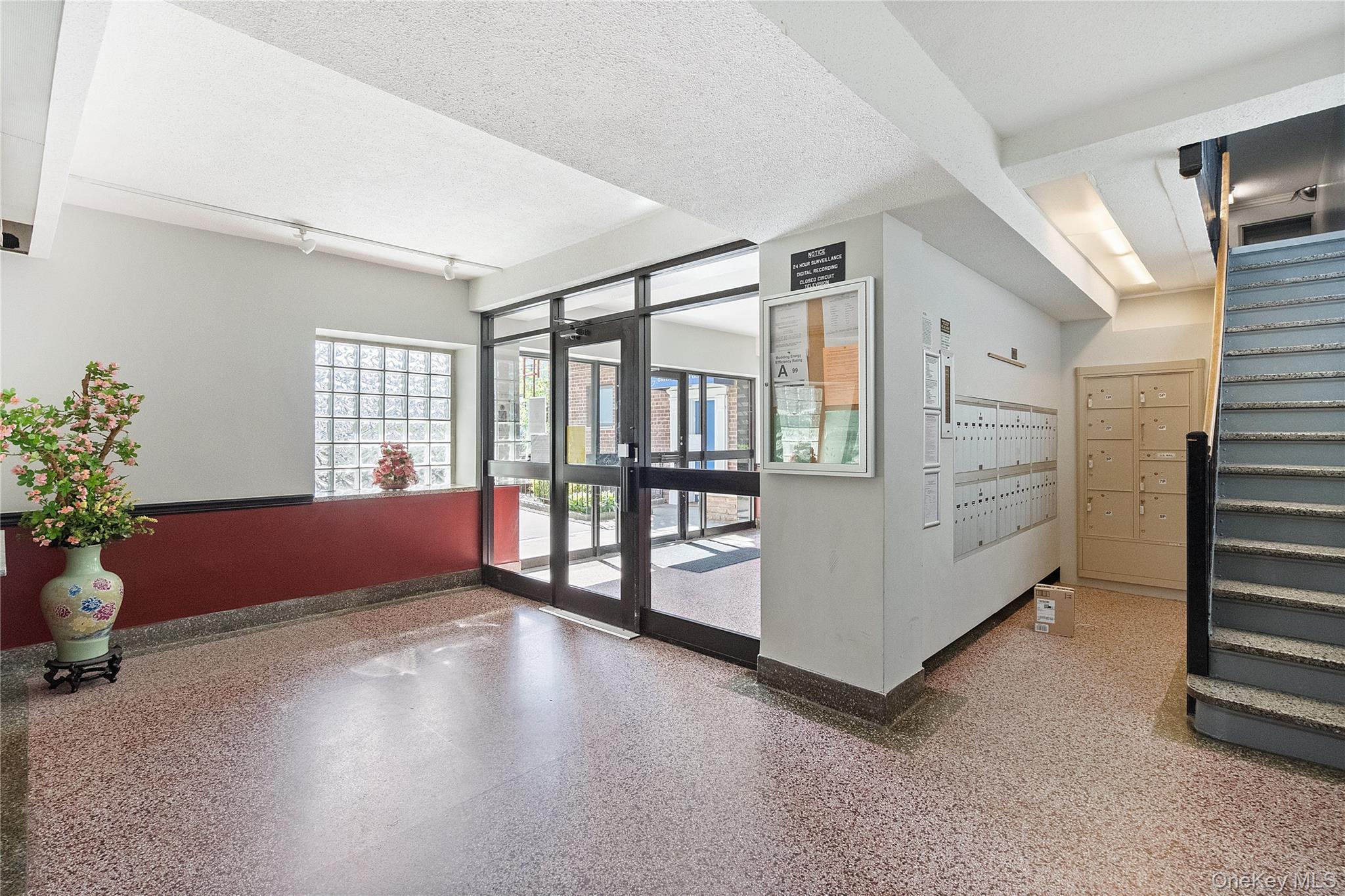 #4 photo, 32-42 E 89th Street Street, कुईंस East Elmhurst , NY 11369