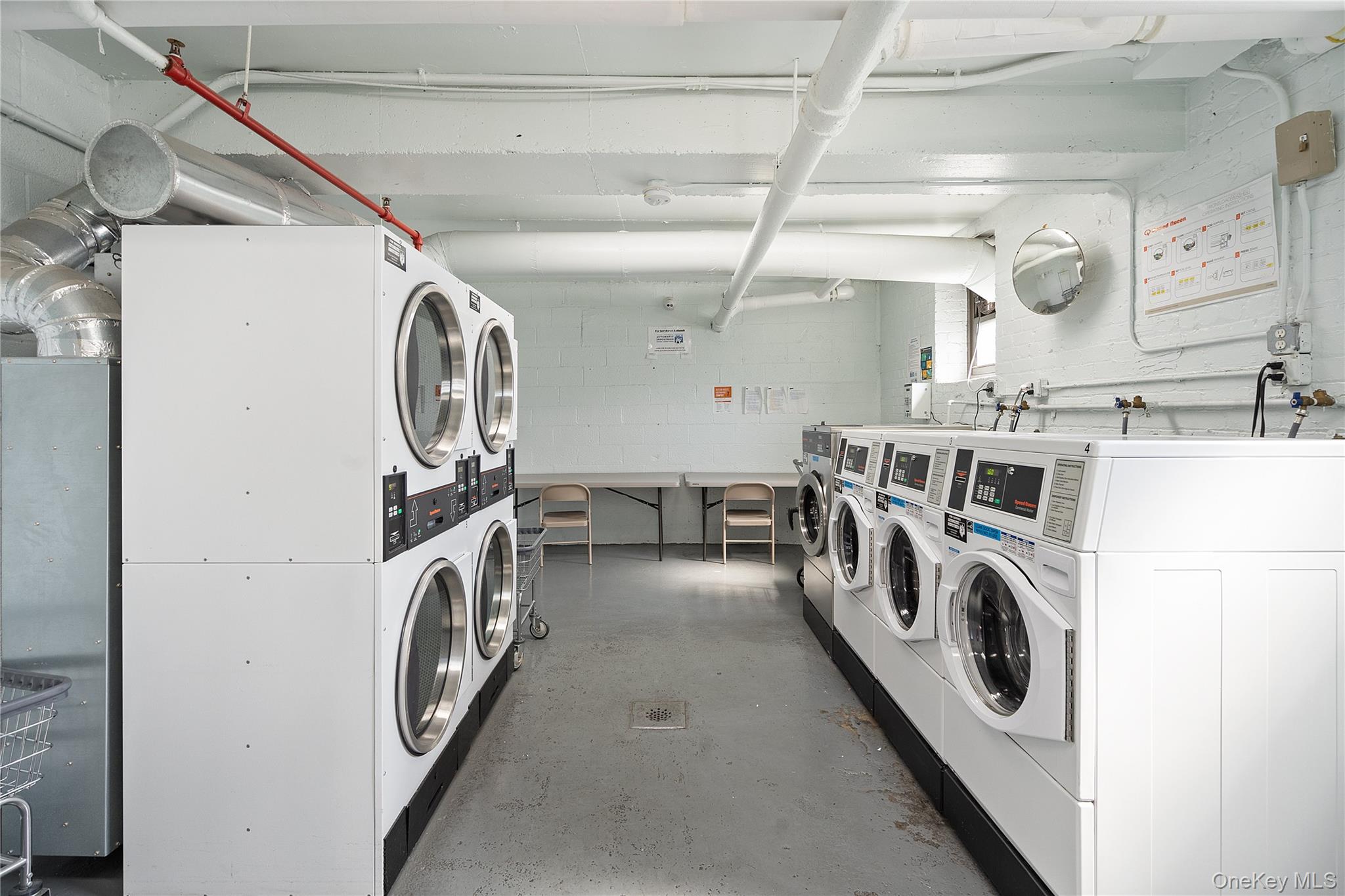 #5 photo, 32-42 E 89th Street Street, कुईंस East Elmhurst , NY 11369