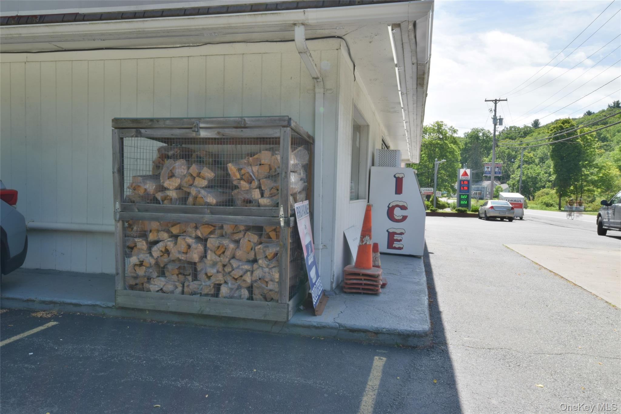 #20 photo, 2551 Route 44, Salt Point , NY 12578