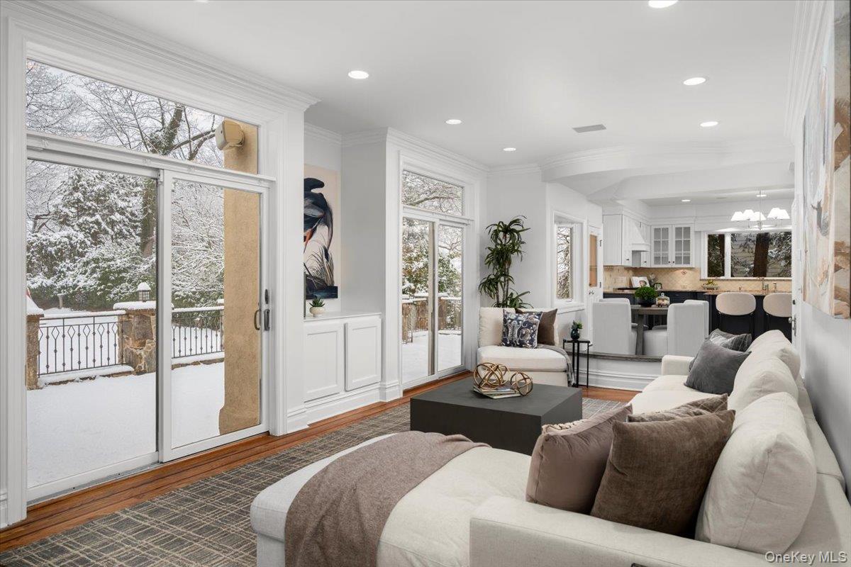 #13 photo, 31 Howell Avenue, Larchmont , NY 10538