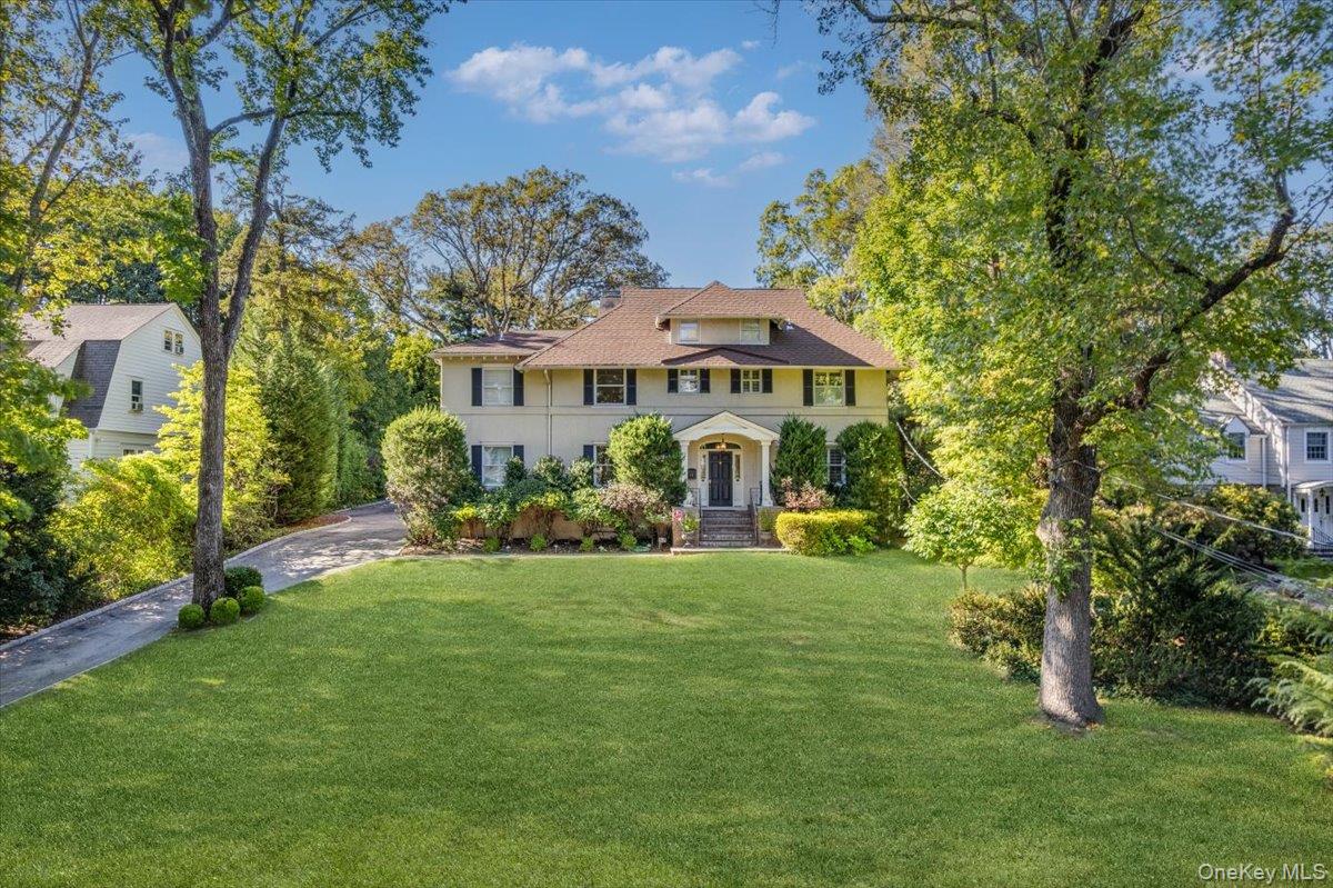 #2 photo, 31 Howell Avenue, Larchmont , NY 10538