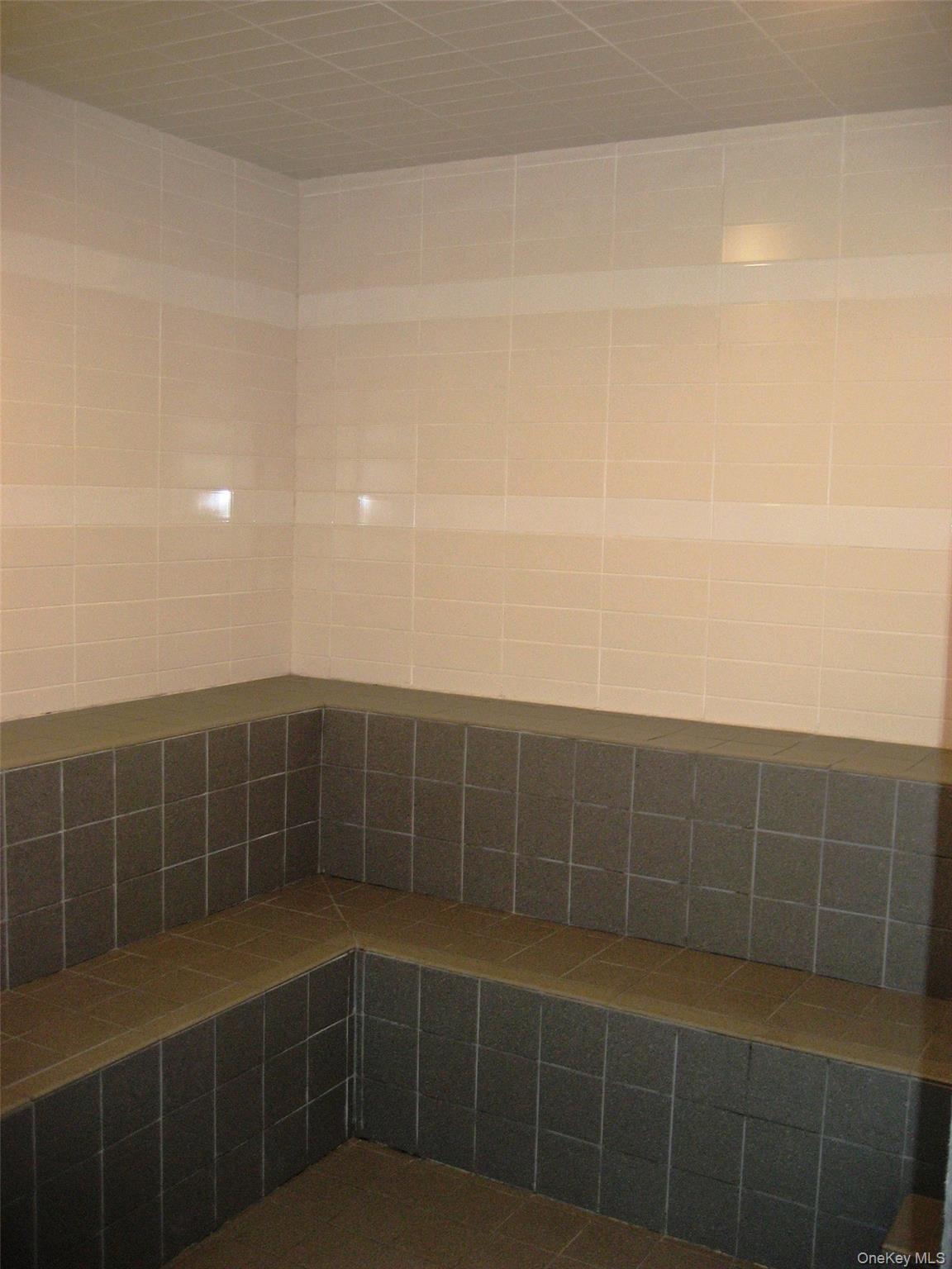 #19 photo, 11 Brevoort Drive, Pomona , NY 10970