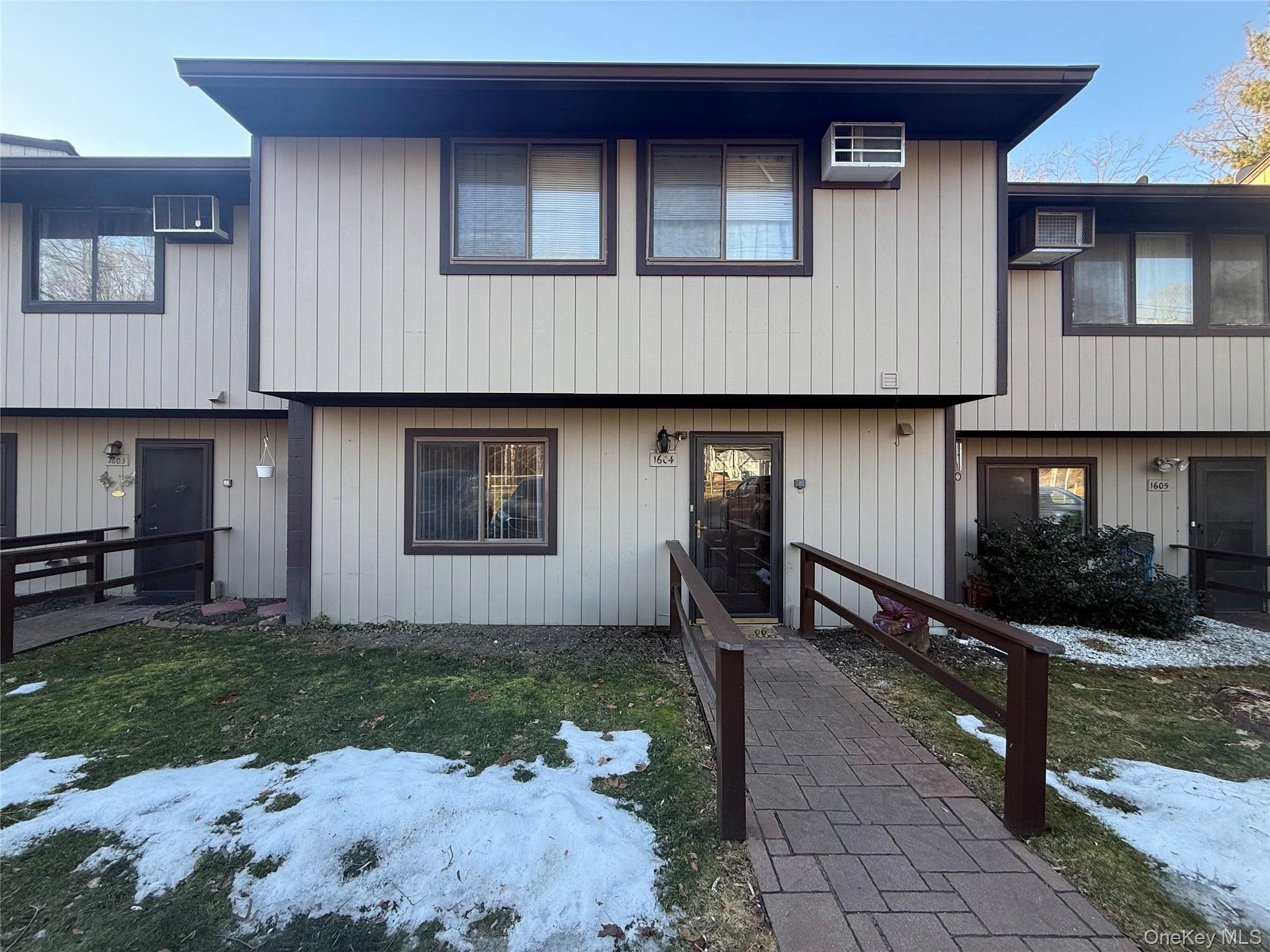 #1 photo, 1604 Chelsea Cove, Hopewell Junction , NY 12533