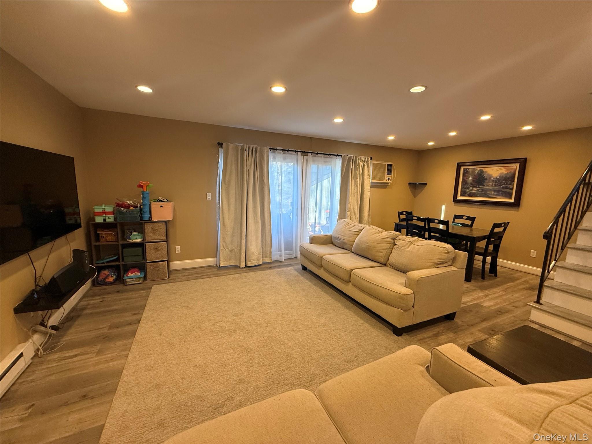 #5 photo, 1604 Chelsea Cove, Hopewell Junction , NY 12533