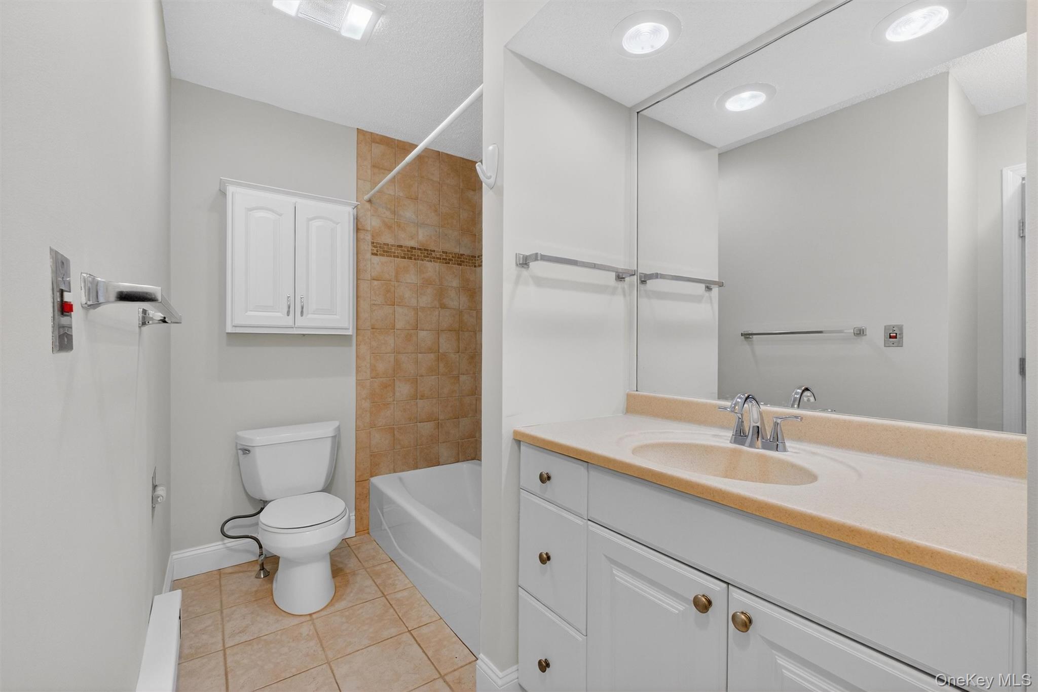 #17 photo, 180 Heritage, Somers , NY 10589