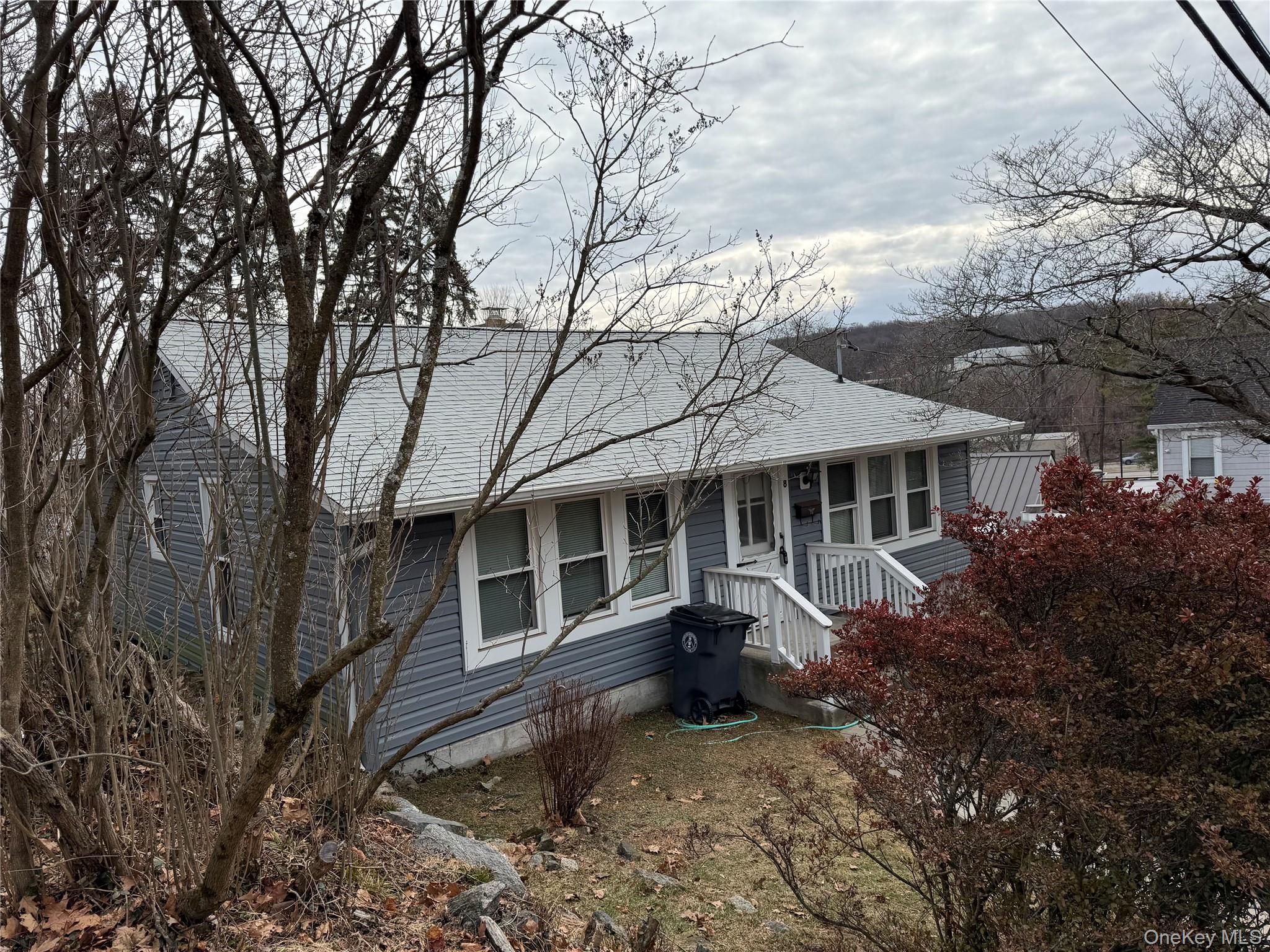 #2 photo, 8 Maple Avenue, Tarrytown , NY 10591