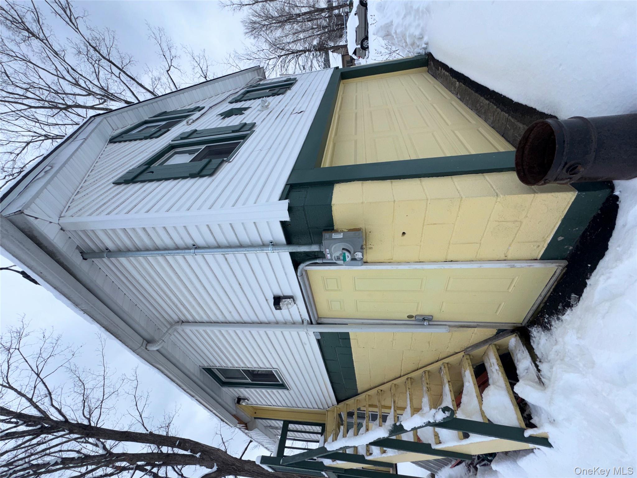 #1 photo, 97 Pine Street, 뉴욕주 Wurtsboro , NY 12790