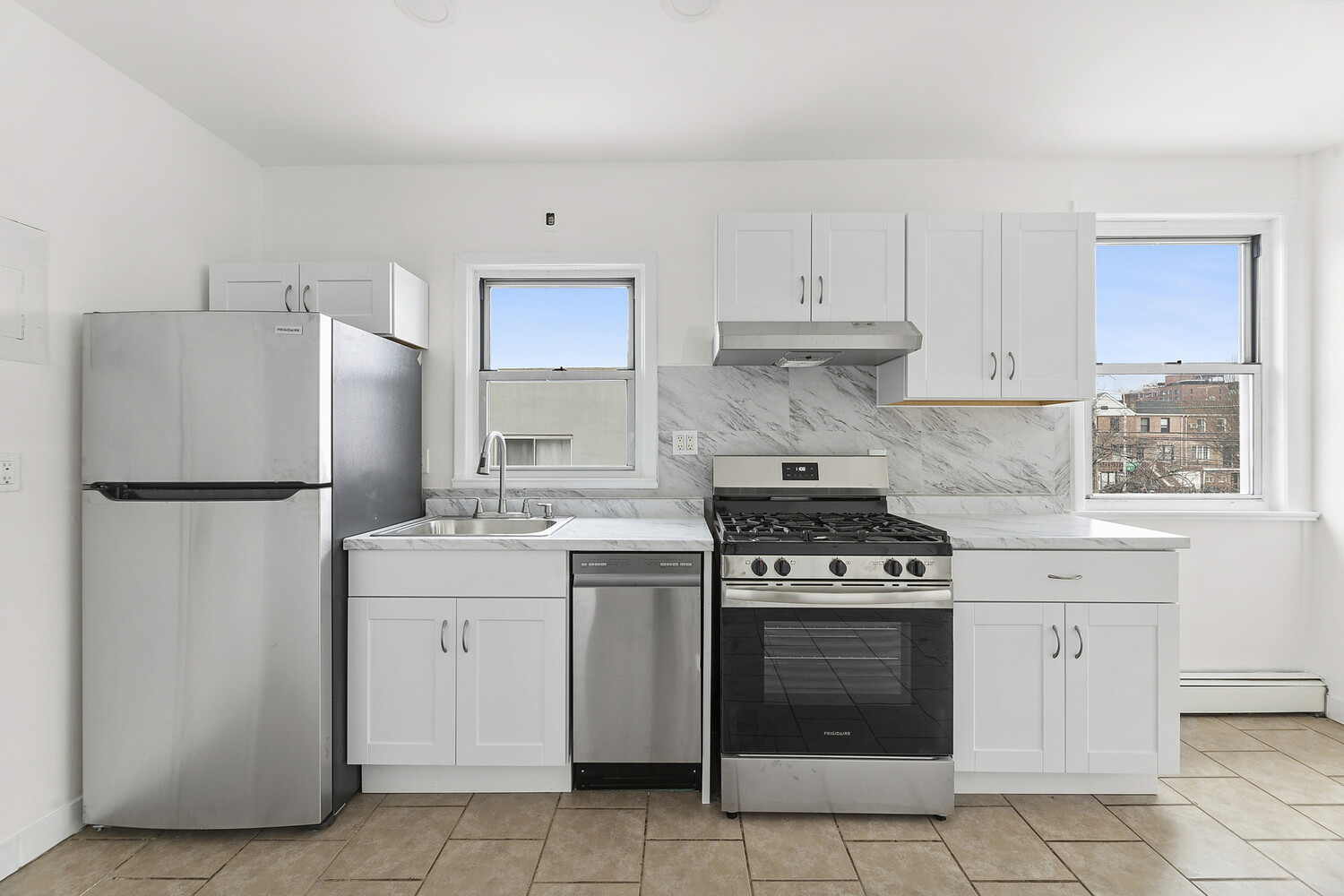 #3 photo, Ditmars Steinway, קווינס Ditmars Steinway , NY 11105