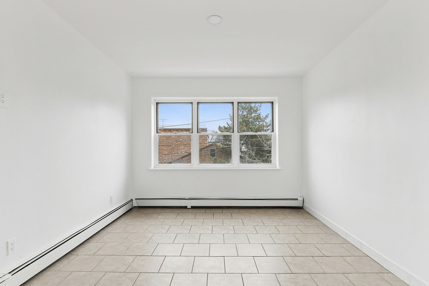 #5 photo, Ditmars Steinway, קווינס Ditmars Steinway , NY 11105