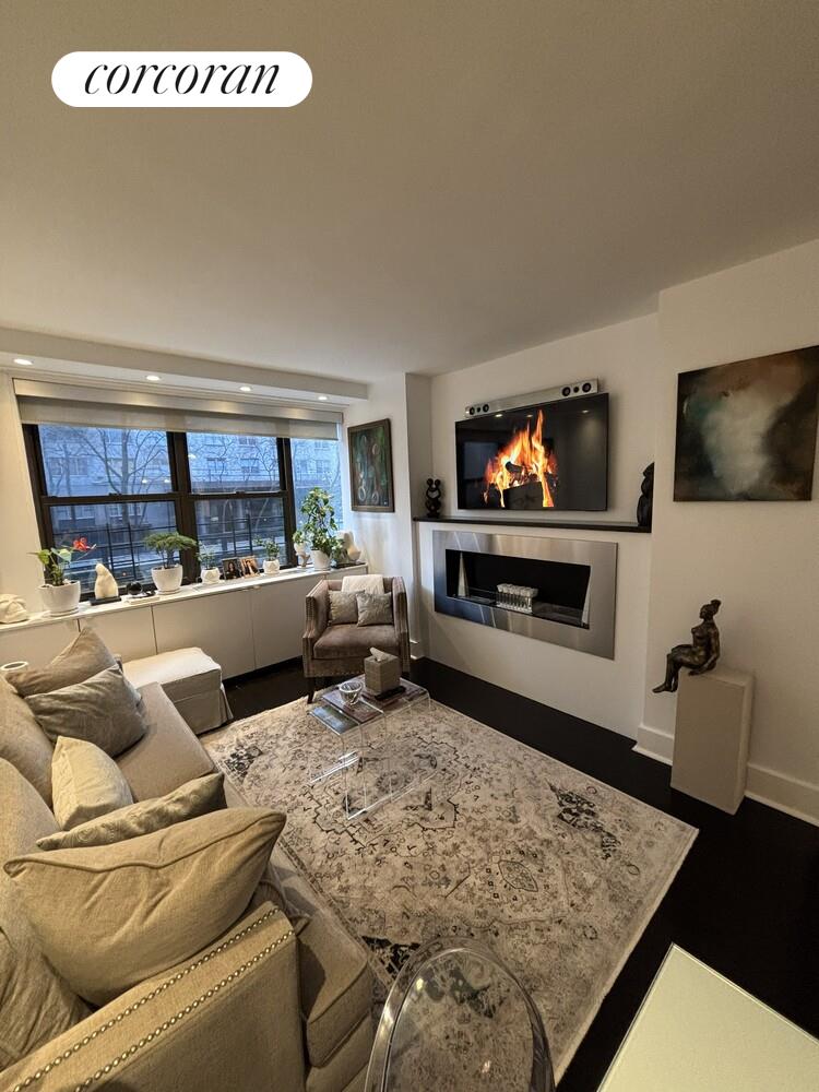 #19 photo, 305 E 40TH Street, मैनहटन Murray Hill , NY 10017