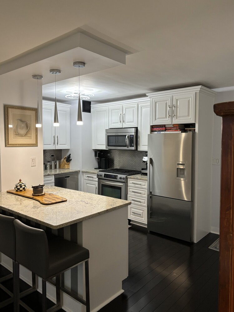 #4 photo, 305 E 40TH Street, मैनहटन Murray Hill , NY 10017