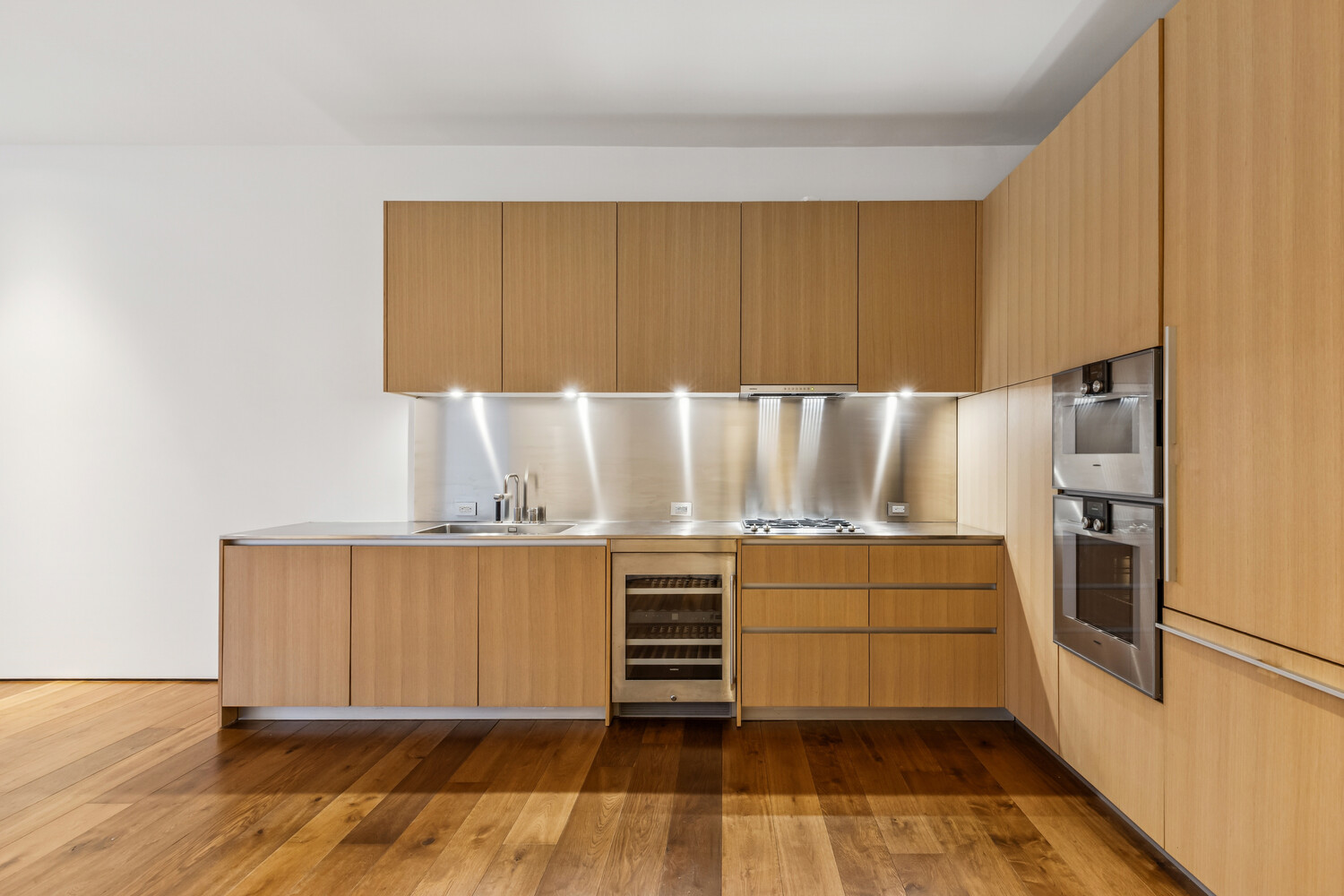 #4 photo, 527 W 27TH Street, Манхэттен ‖ Chelsea , NY 10001