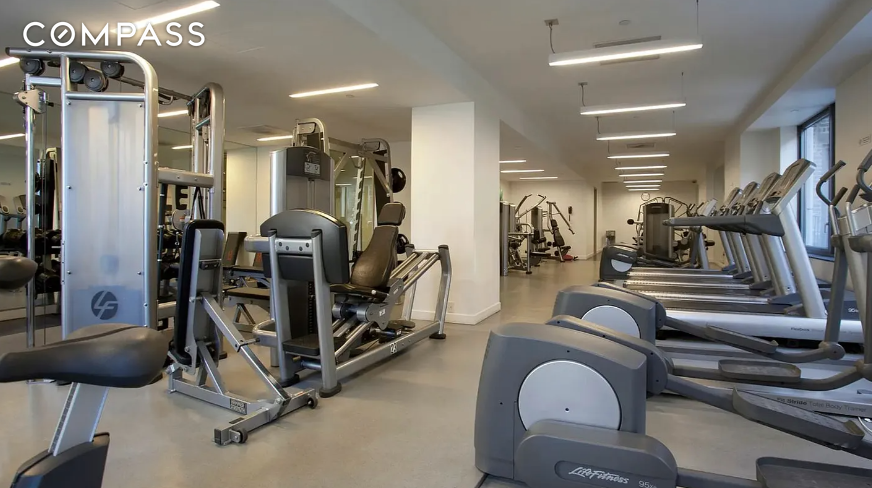 #13 photo, 450 E 83rd Street, Манхэттен ‖ Upper East Side , NY 10028