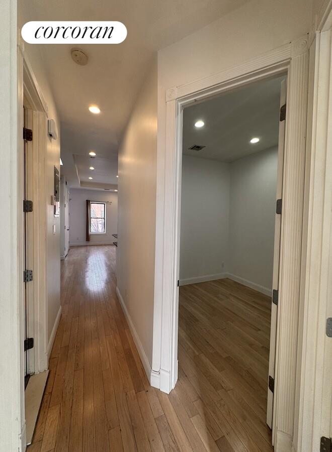 #8 photo, Brooklyn, ब्रुकलीन Crown Heights , NY 11233