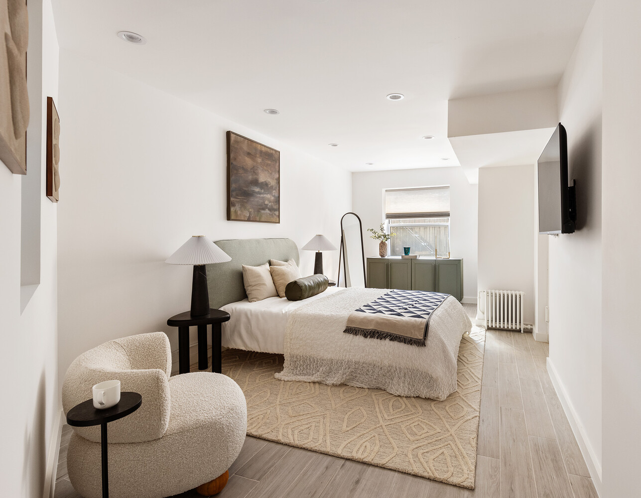 #5 photo, 214 W 16TH Street, מנהטן Chelsea , NY 10011