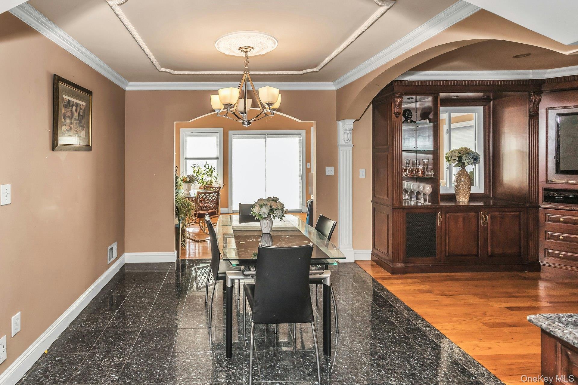 #12 photo, 4 Laurette Lane, नासाउ काउंटी Freeport , NY 11520