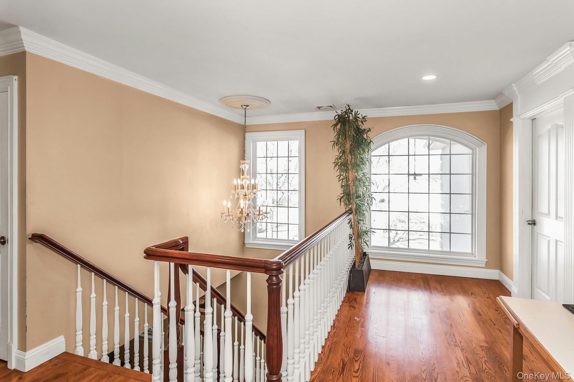 #19 photo, 4 Laurette Lane, नासाउ काउंटी Freeport , NY 11520