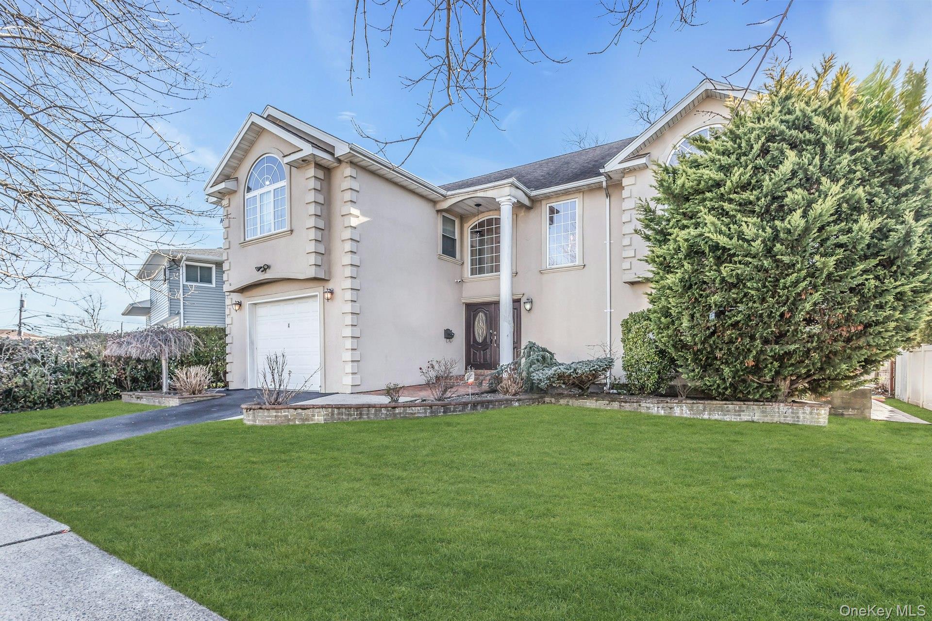 #2 photo, 4 Laurette Lane, नासाउ काउंटी Freeport , NY 11520