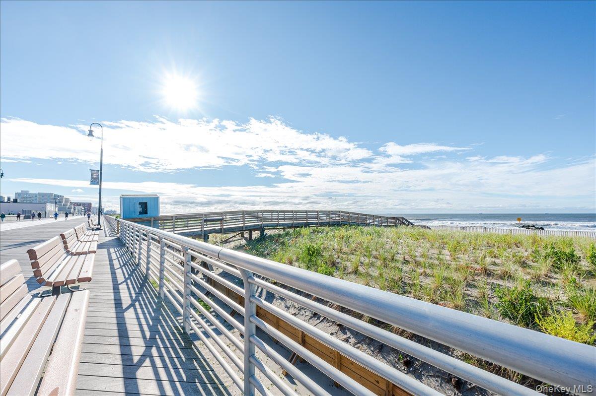 #18 photo, 560 W Broadway, Long Beach , NY 11561