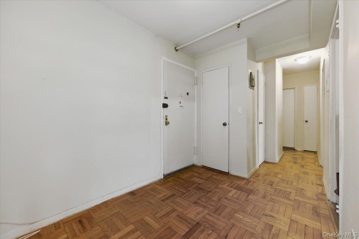 #4 photo, 560 W Broadway, Long Beach , NY 11561