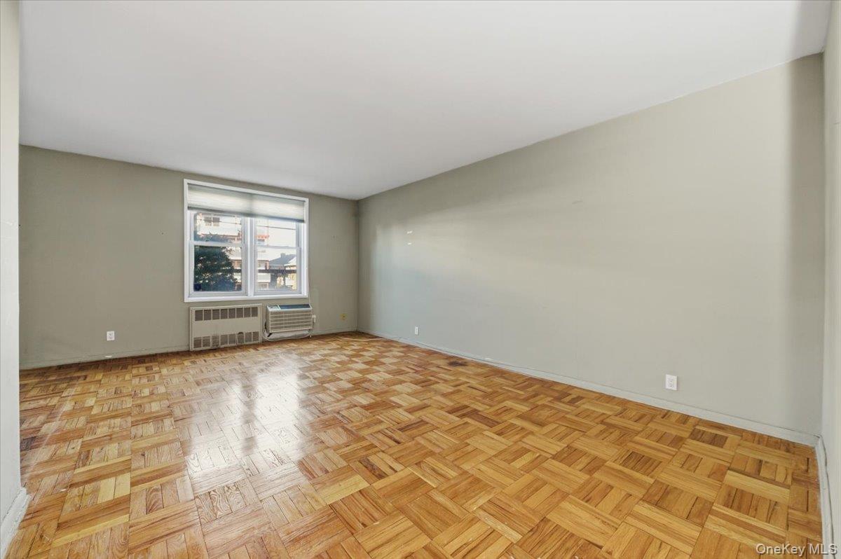 #6 photo, 560 W Broadway, Long Beach , NY 11561