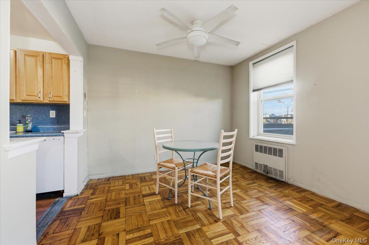 #7 photo, 560 W Broadway, Long Beach , NY 11561