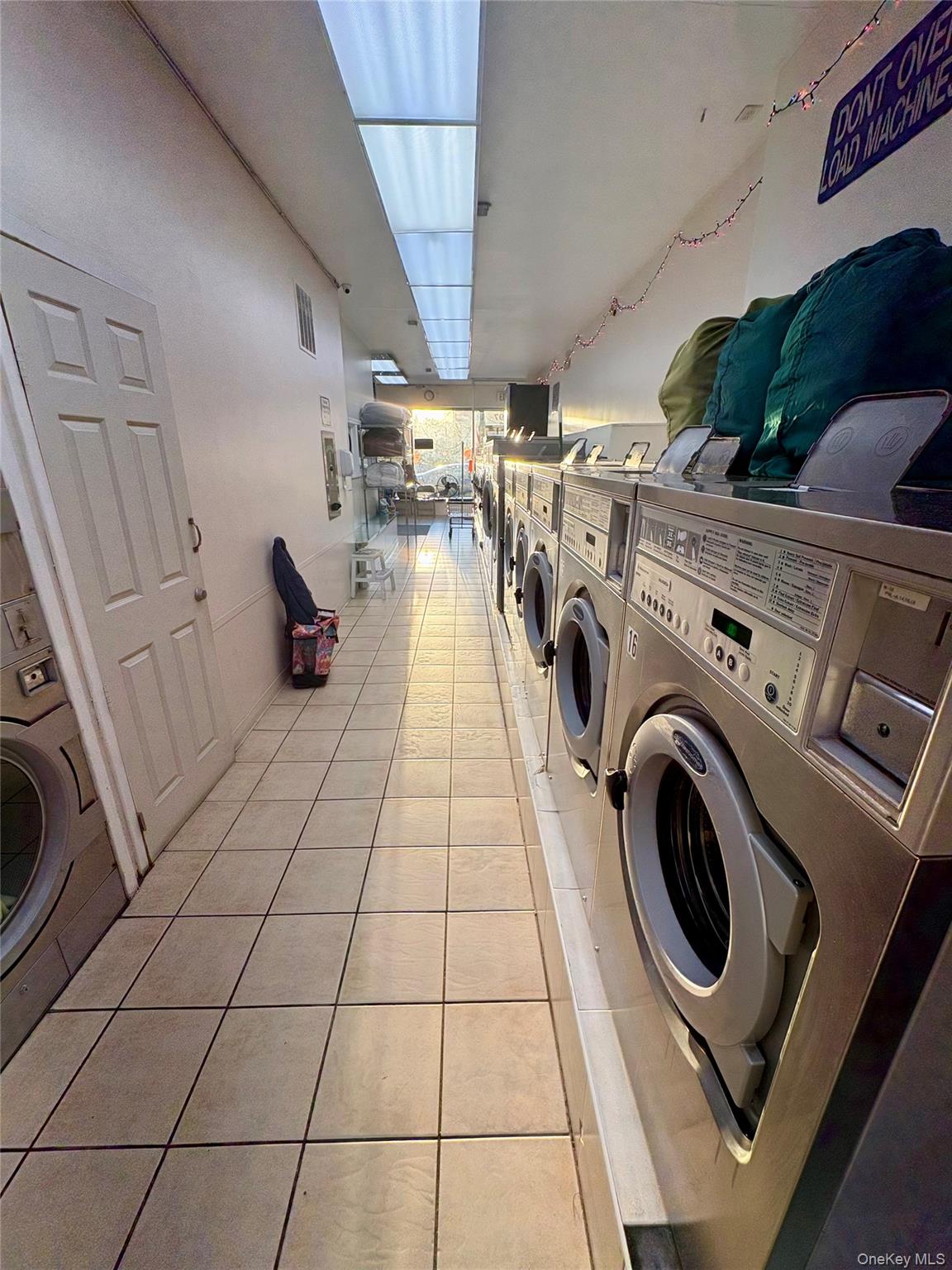 #5 photo, 297 EAST MEADOW Avenue, 長島 East Meadow , NY 11554