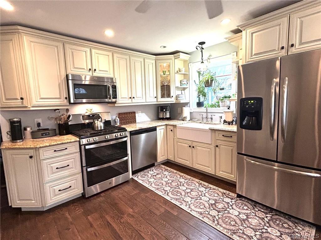 #11 photo, 3172 Whitney Avenue, Бруклин ‖ Brooklyn , NY 11229