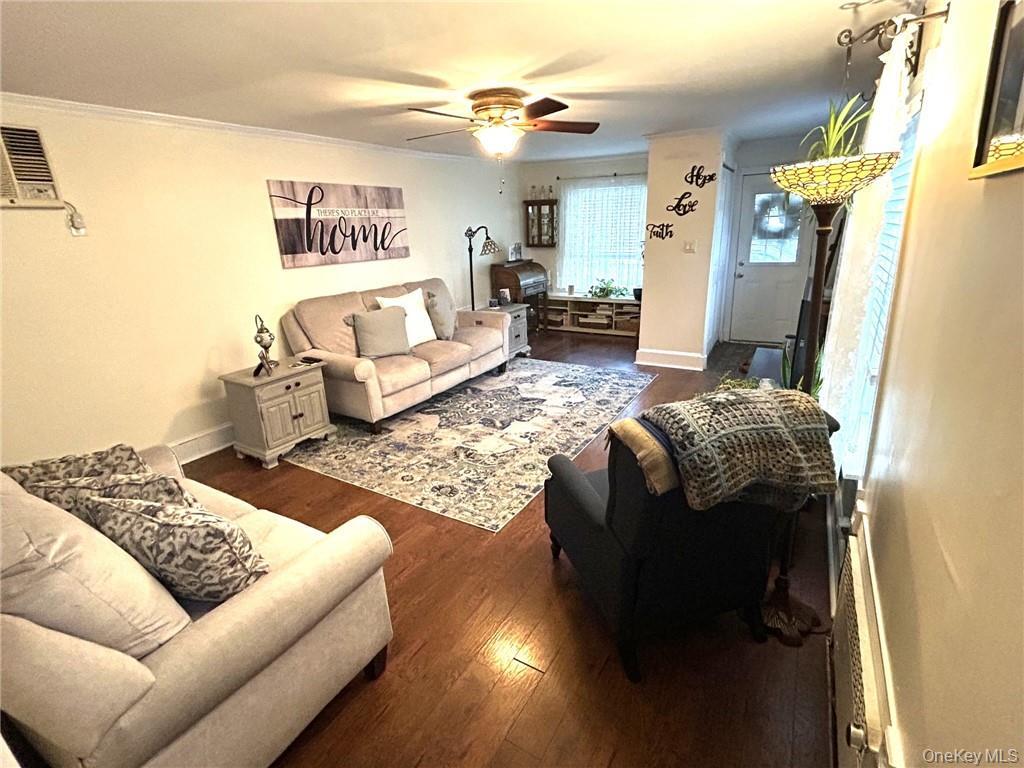 #6 photo, 3172 Whitney Avenue, Бруклин ‖ Brooklyn , NY 11229