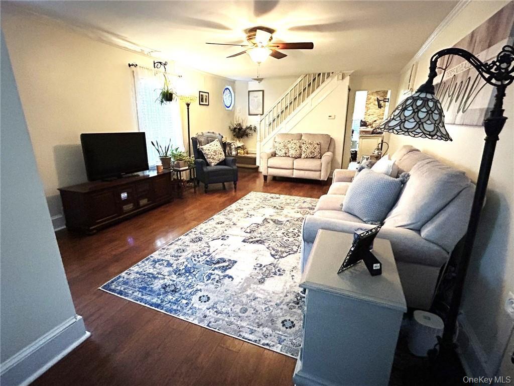 #8 photo, 3172 Whitney Avenue, Бруклин ‖ Brooklyn , NY 11229